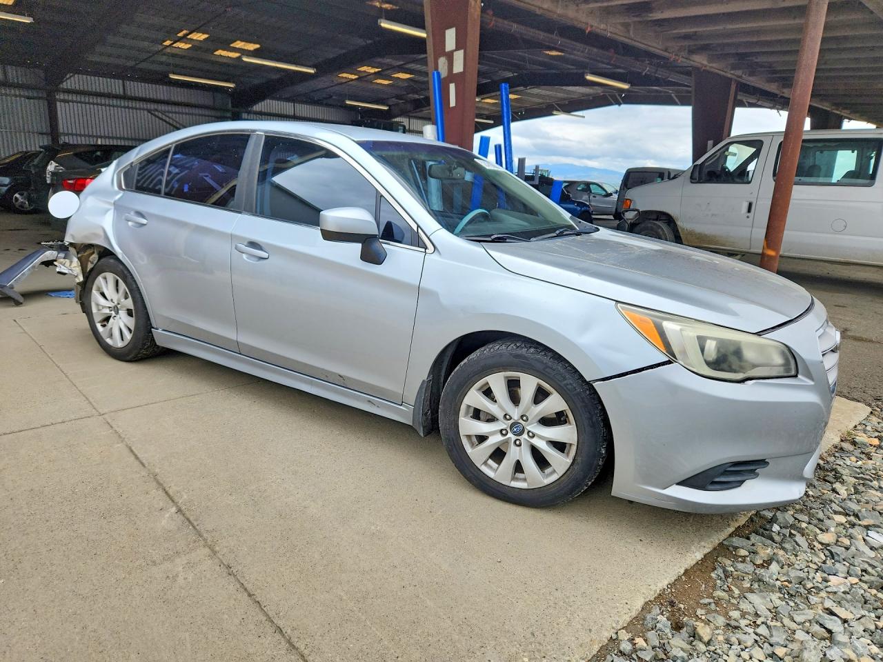 2015 Subaru Legacy 2.5i Premium Silver vin: 4S3BNAC61F3046279