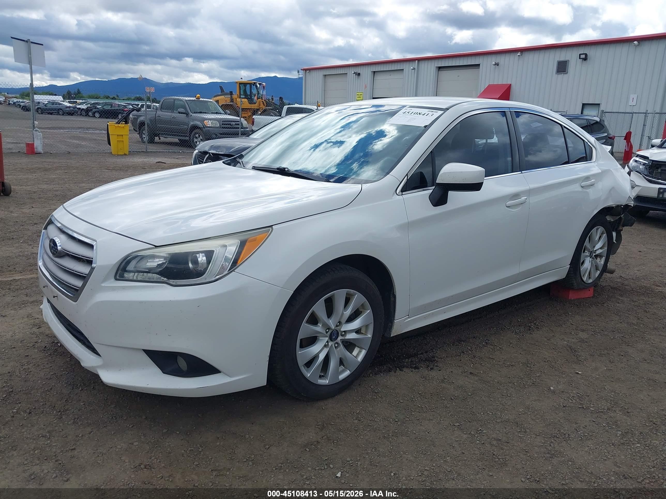2015 Subaru Legacy 2.5i Premium White vin: 4S3BNAC61F3052275