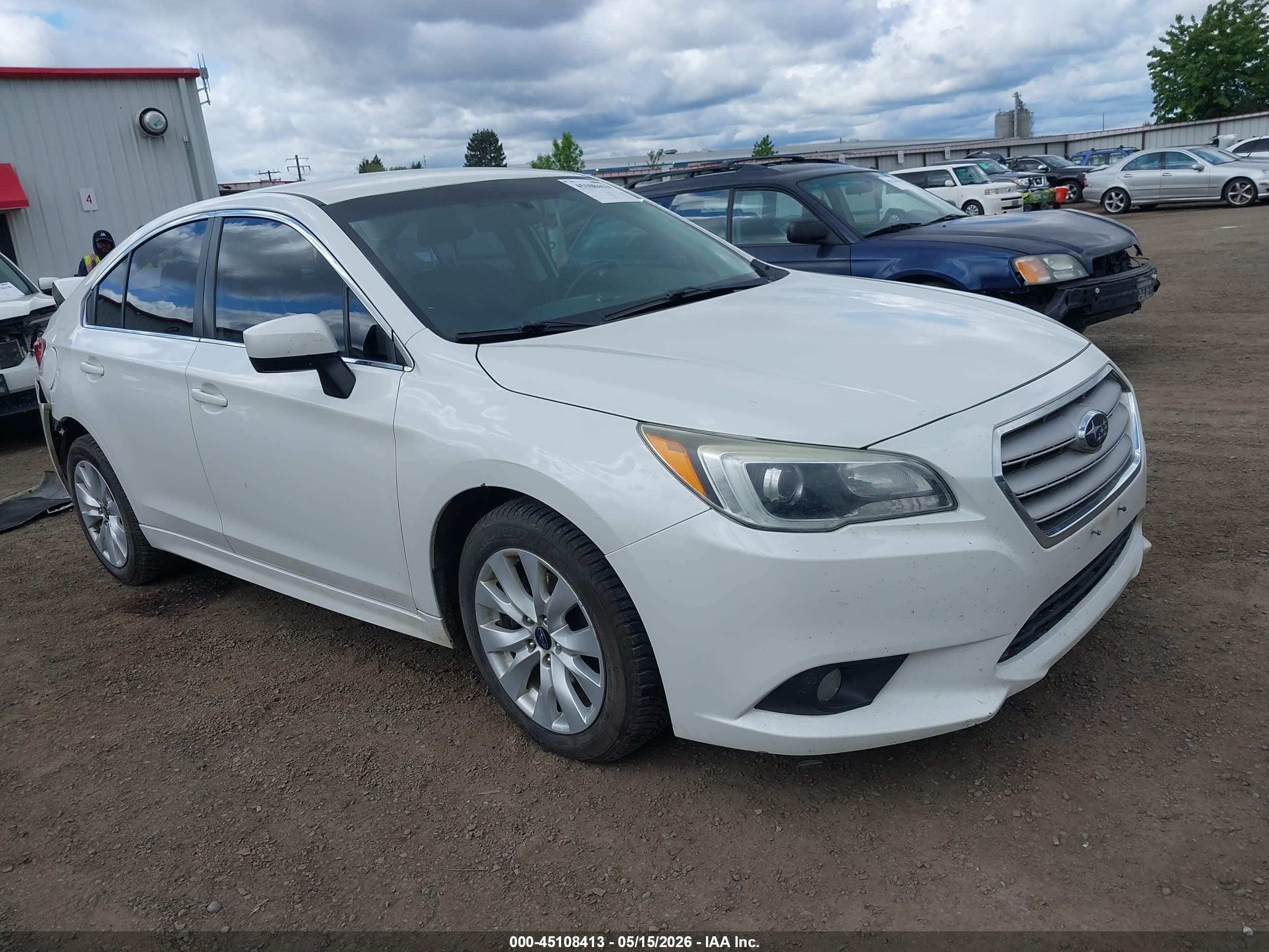 2015 Subaru Legacy 2.5i Premium White vin: 4S3BNAC61F3052275