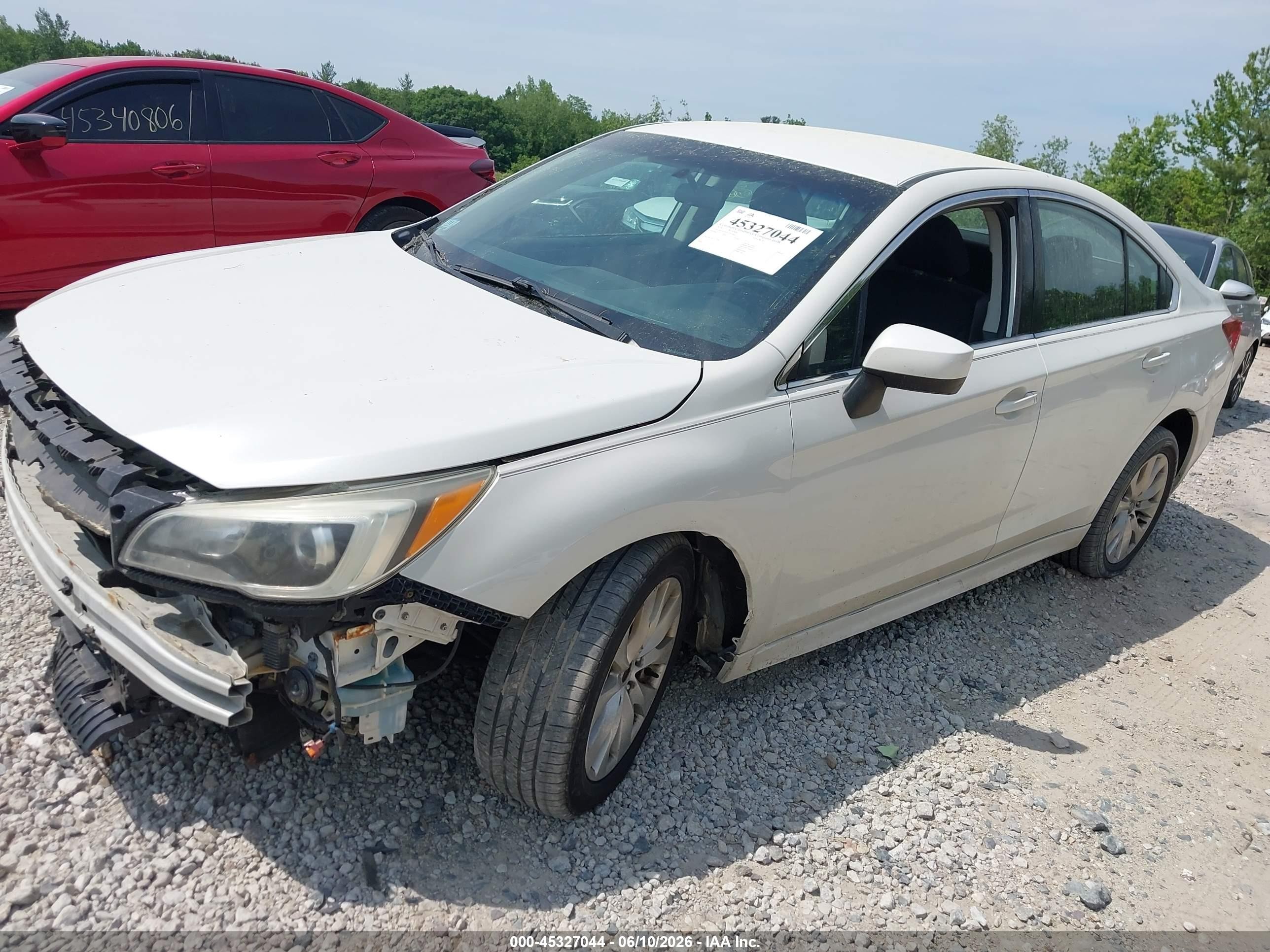 2015 Subaru Legacy 2.5i Premium White vin: 4S3BNAC61F3059047