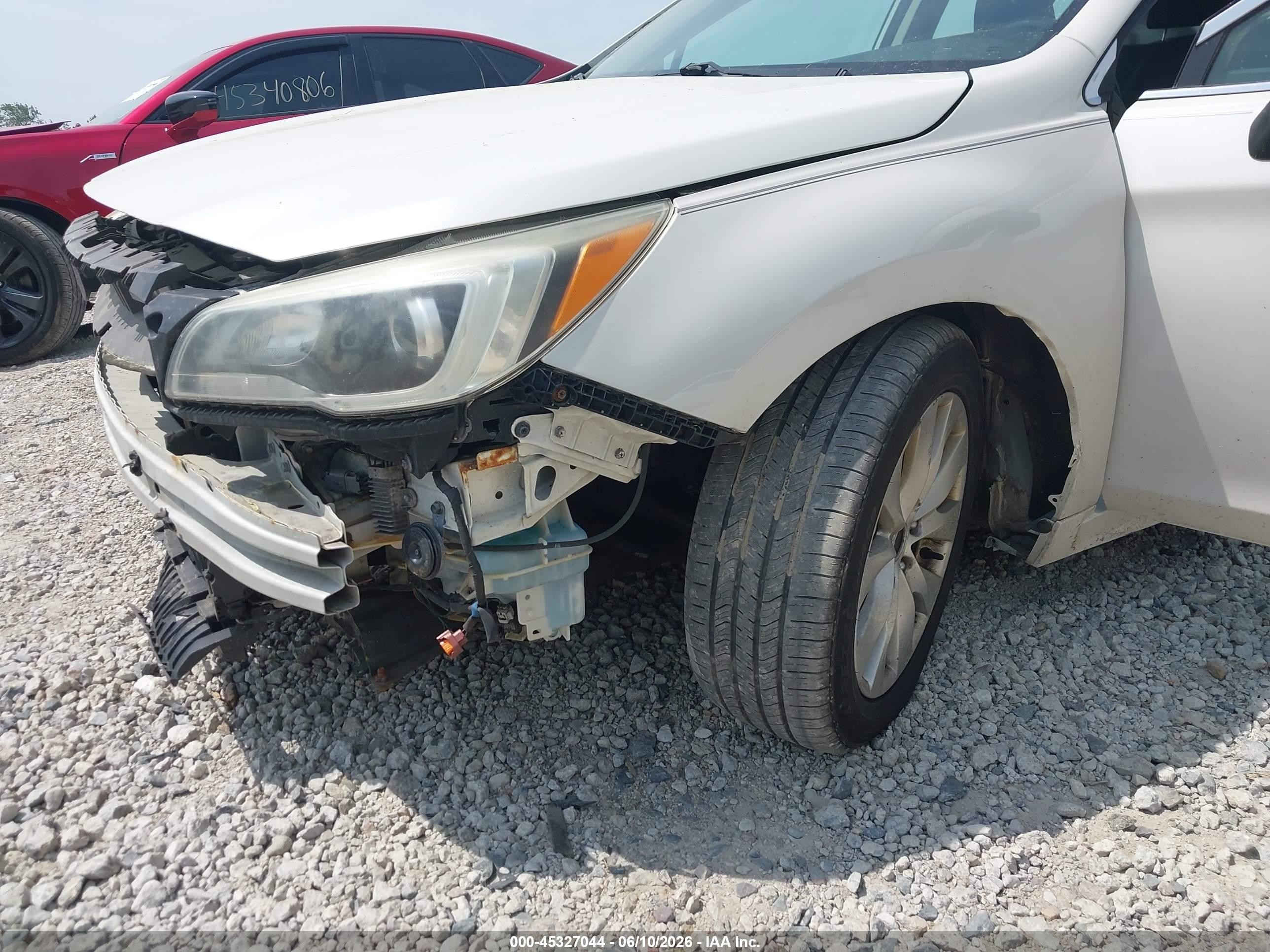 2015 Subaru Legacy 2.5i Premium White vin: 4S3BNAC61F3059047