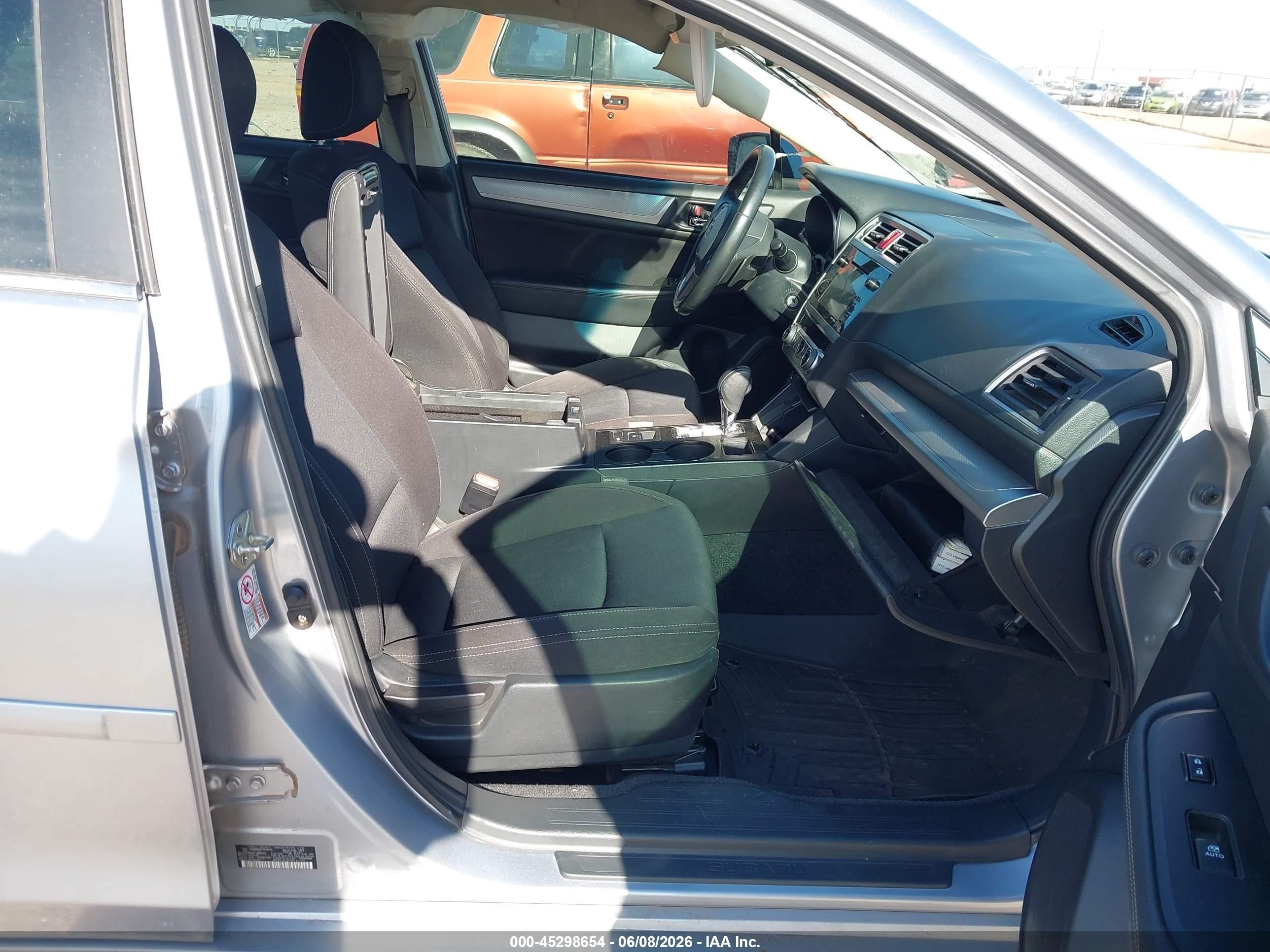2015 Subaru Legacy 2.5i Premium Gray vin: 4S3BNAC62F3018510