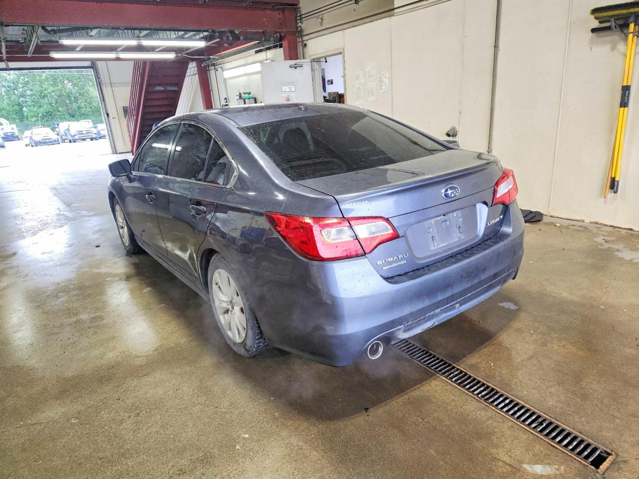 2015 Subaru Legacy 2.5i Premium Gray vin: 4S3BNAC62F3050728
