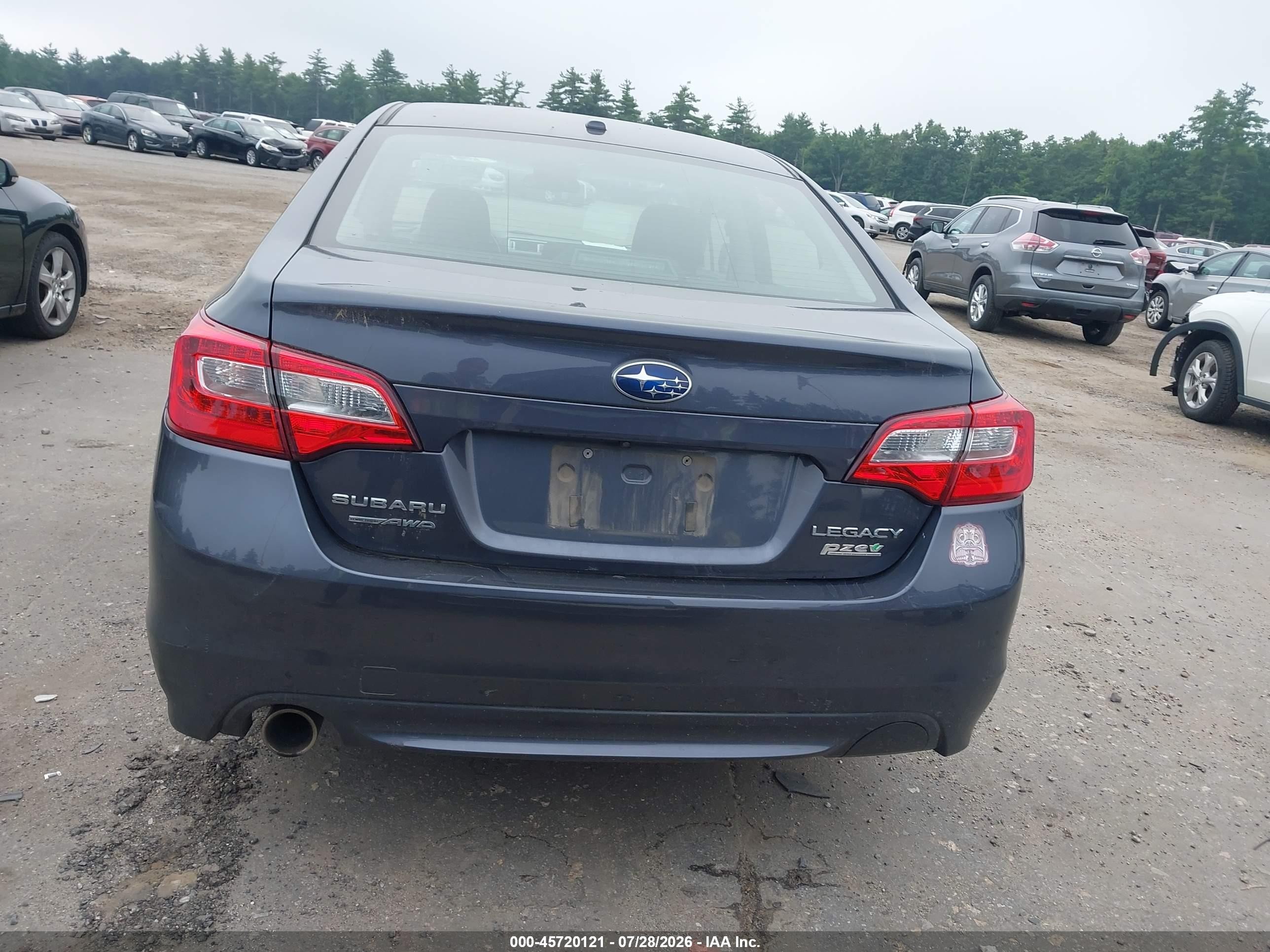 2015 Subaru Legacy 2.5i Premium Gray vin: 4S3BNAC62F3051748