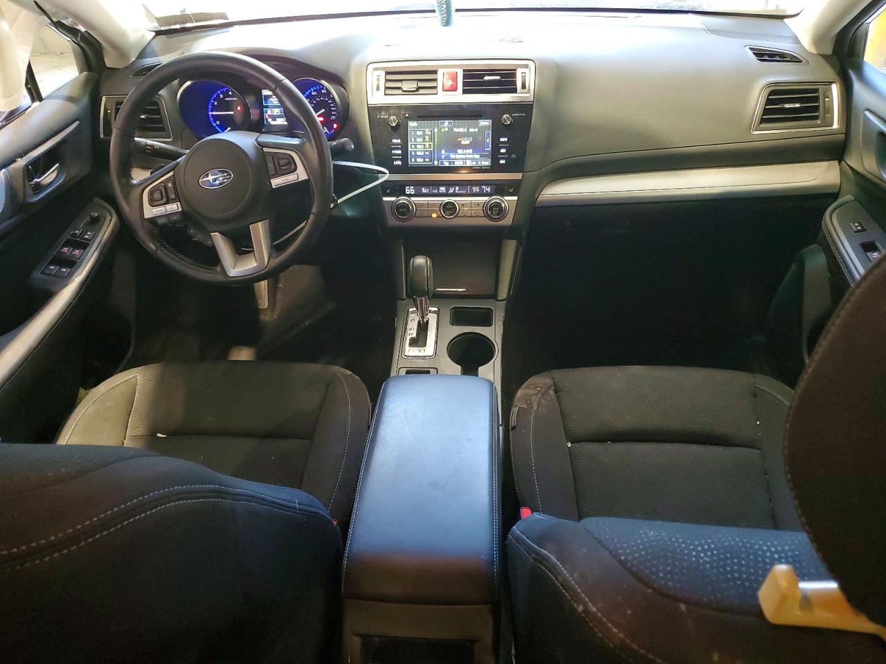 2015 Subaru Legacy 2.5i Premium Silver vin: 4S3BNAC62F3053791