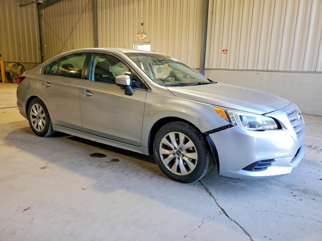 2015 Subaru Legacy 2.5i Premium Silver vin: 4S3BNAC62F3053791