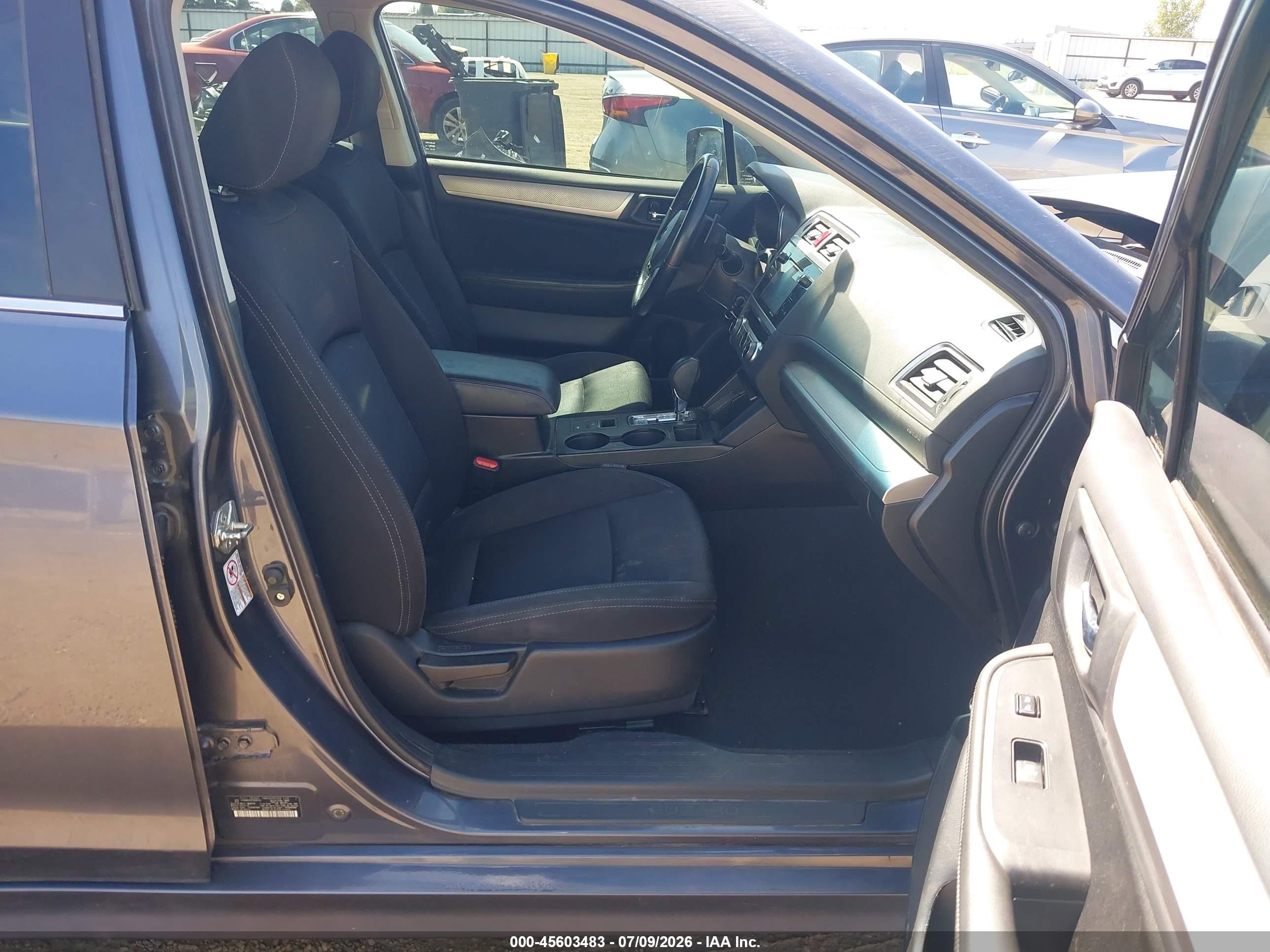 2015 Subaru Legacy 2.5i Premium Синий vin: 4S3BNAC62F3056142