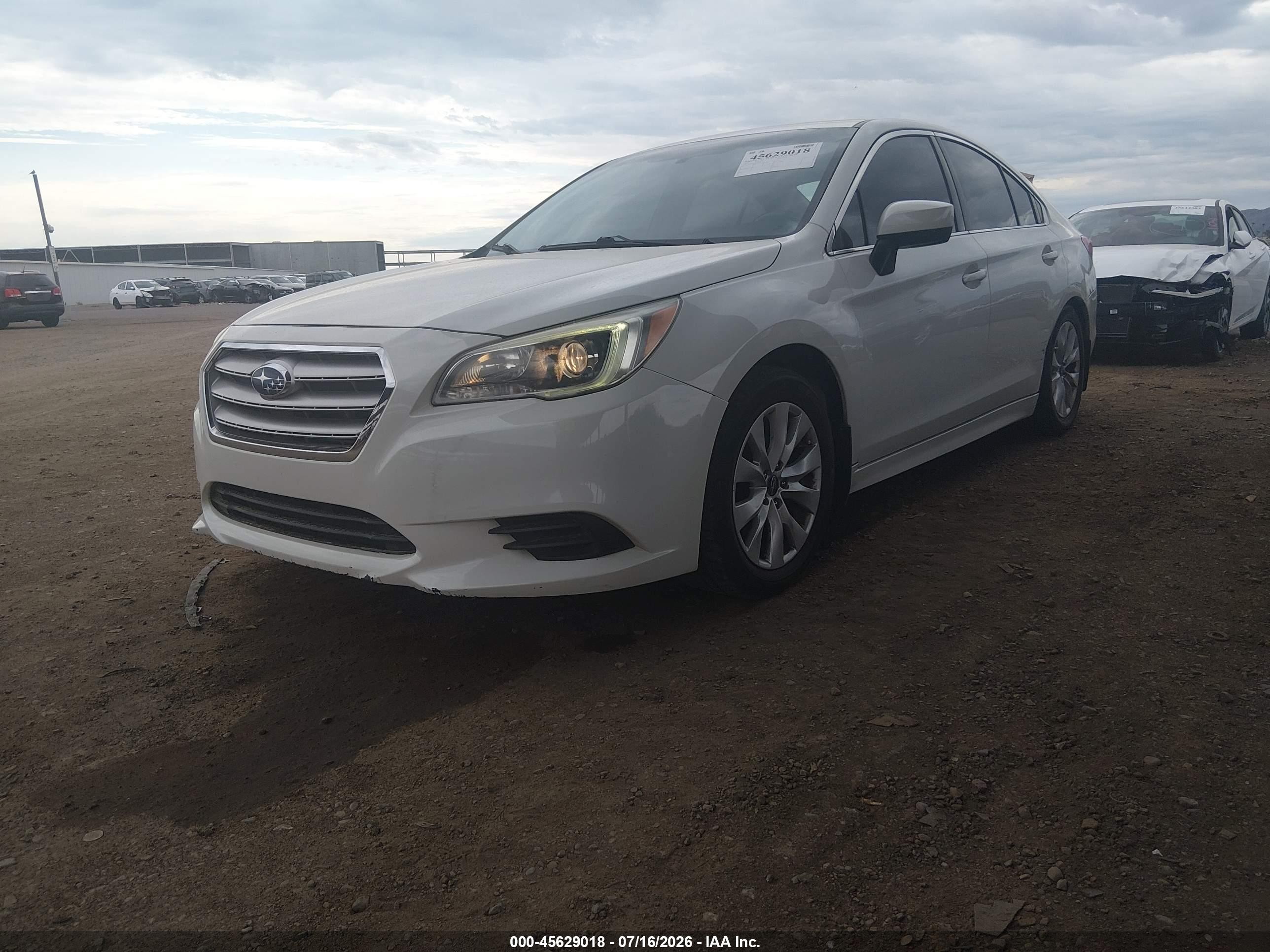 2015 Subaru Legacy 2.5i Premium White vin: 4S3BNAC62F3066959