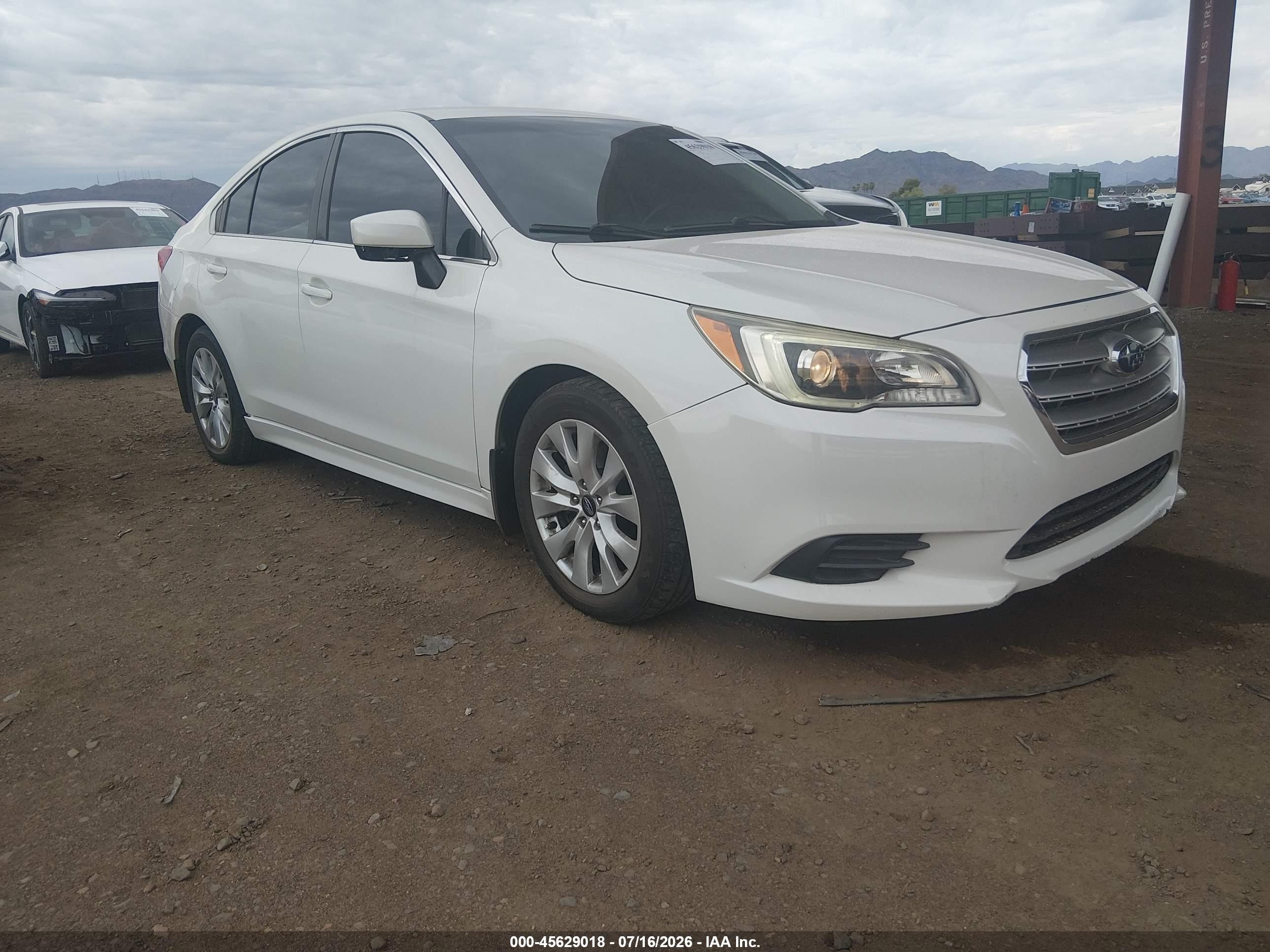 2015 Subaru Legacy 2.5i Premium White vin: 4S3BNAC62F3066959