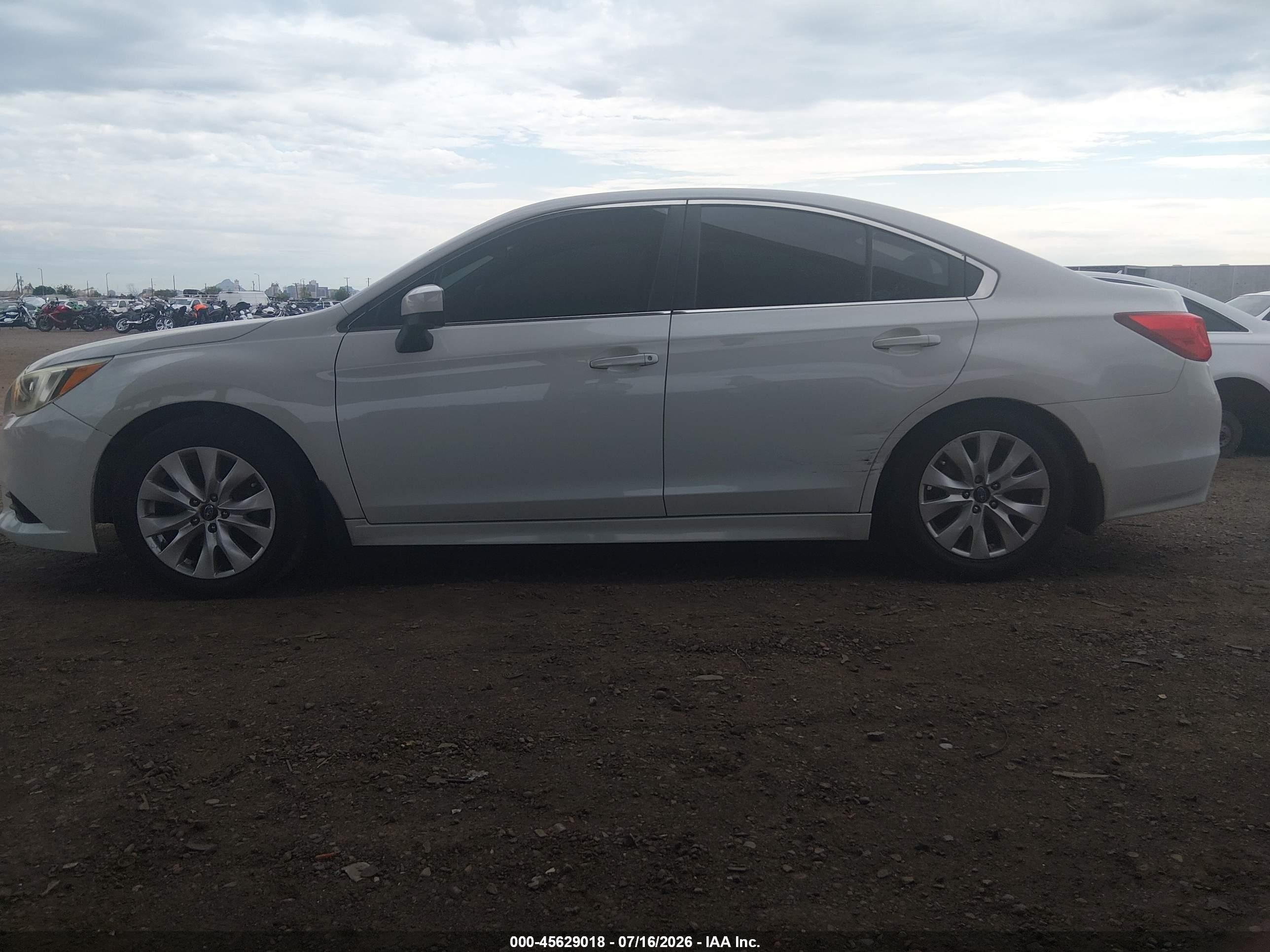 2015 Subaru Legacy 2.5i Premium White vin: 4S3BNAC62F3066959