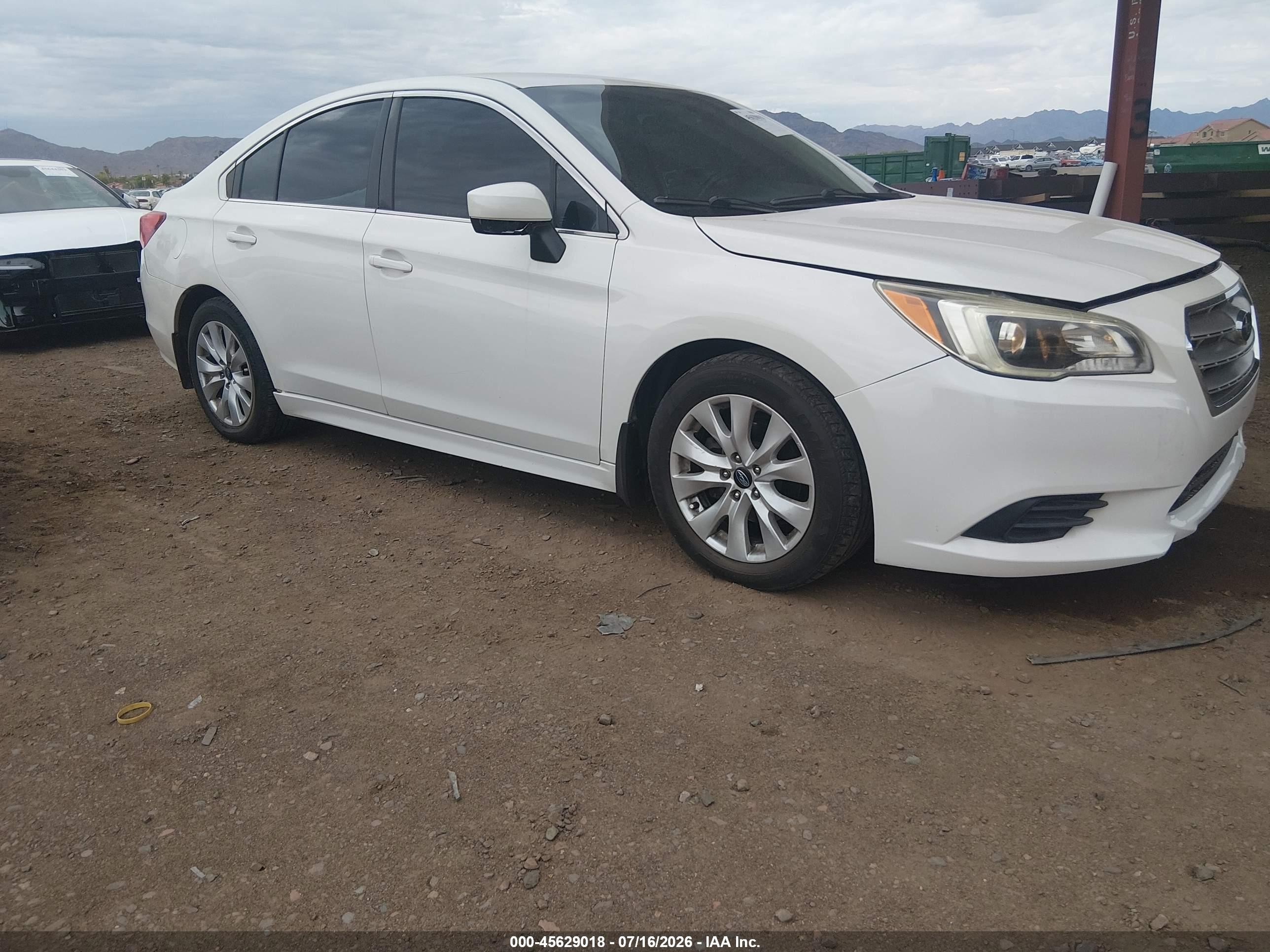 2015 Subaru Legacy 2.5i Premium White vin: 4S3BNAC62F3066959