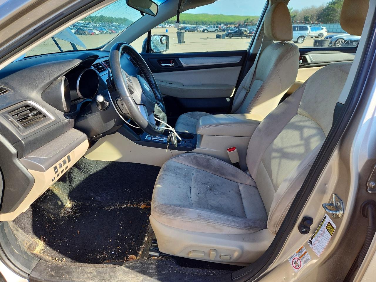 2015 Subaru Legacy 2.5i Premium Beige vin: 4S3BNAC63F3011727
