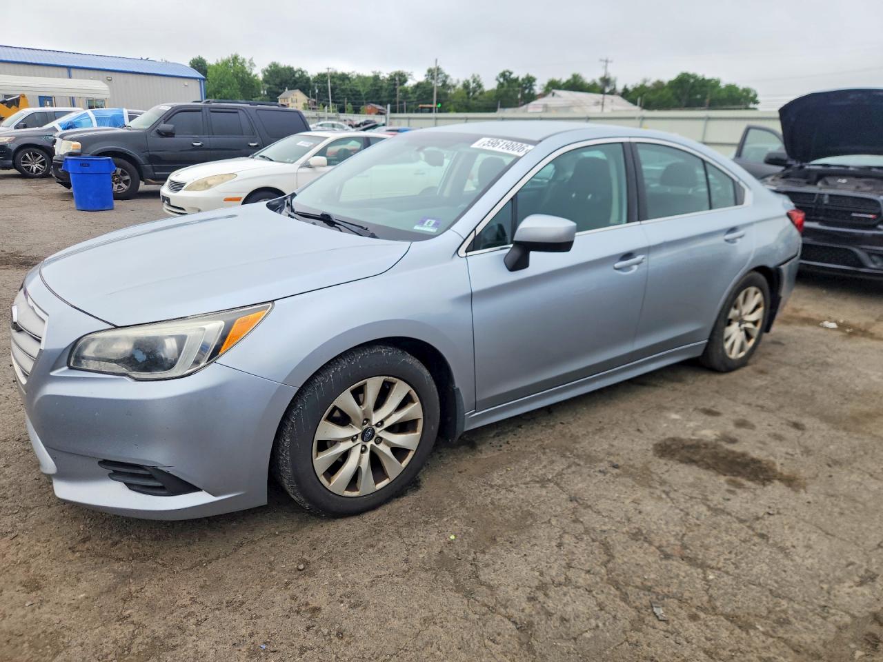 2015 Subaru Legacy 2.5i Premium Silver vin: 4S3BNAC63F3067084