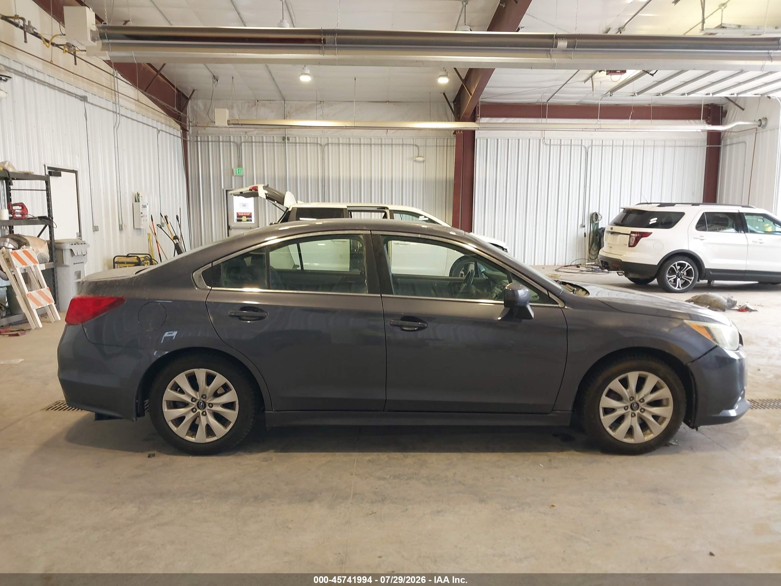 2015 Subaru Legacy 2.5i Premium Navy vin: 4S3BNAC64F3004169