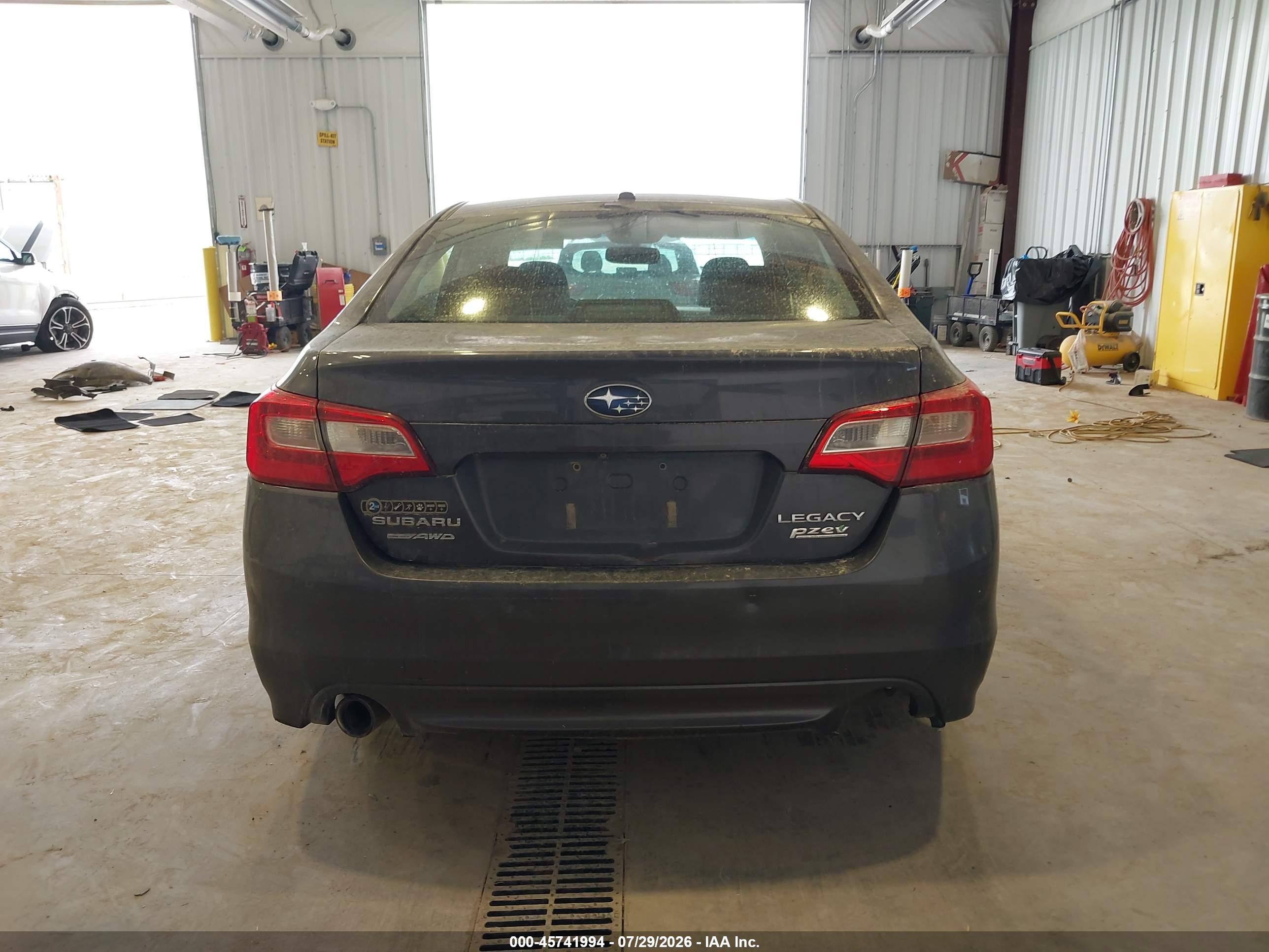 2015 Subaru Legacy 2.5i Premium Navy vin: 4S3BNAC64F3004169