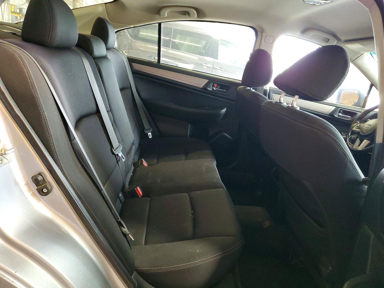 2015 Subaru Legacy Silver vin: 4S3BNAC64F3006200