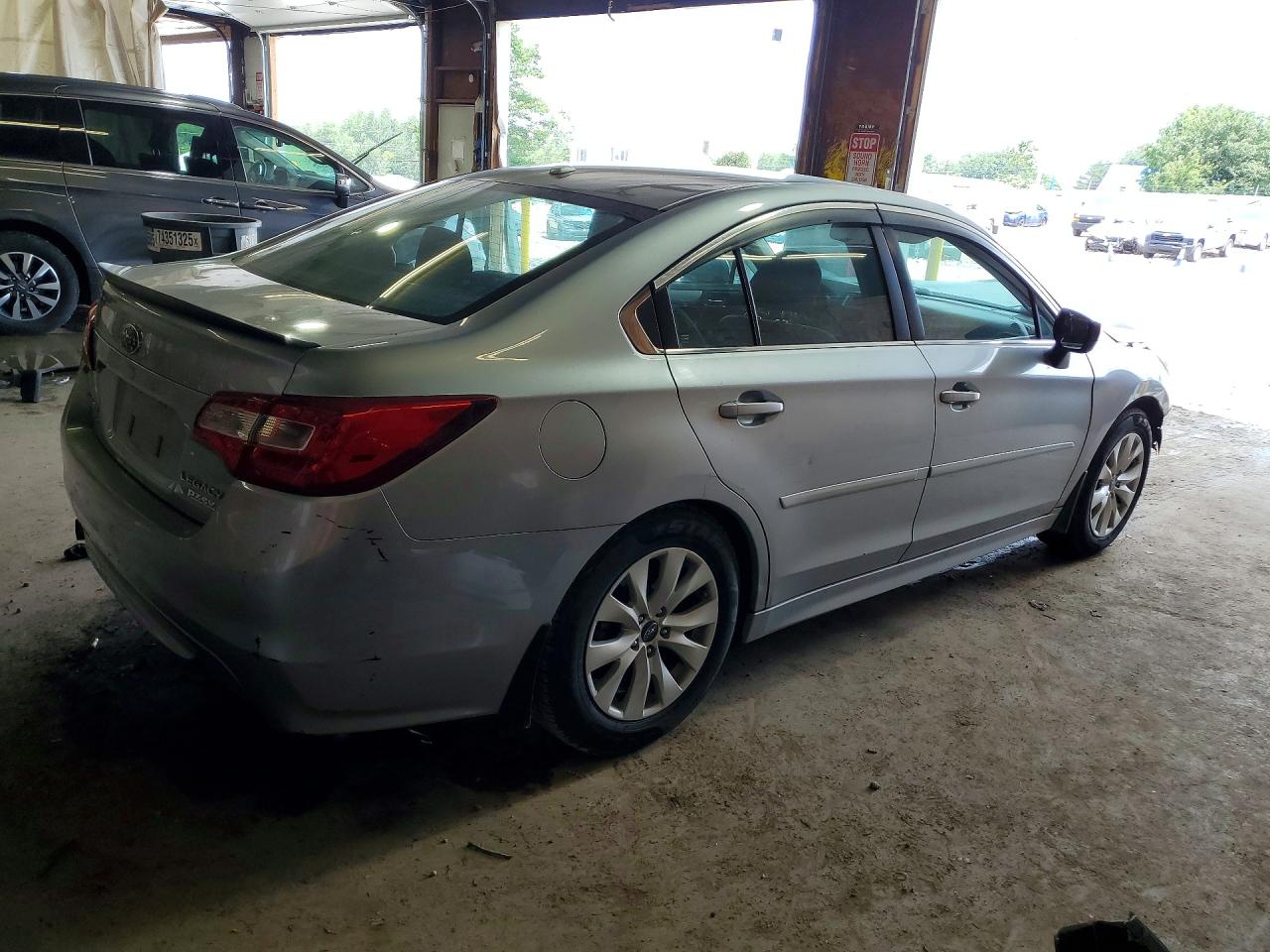 2015 Subaru Legacy Silver vin: 4S3BNAC64F3006200
