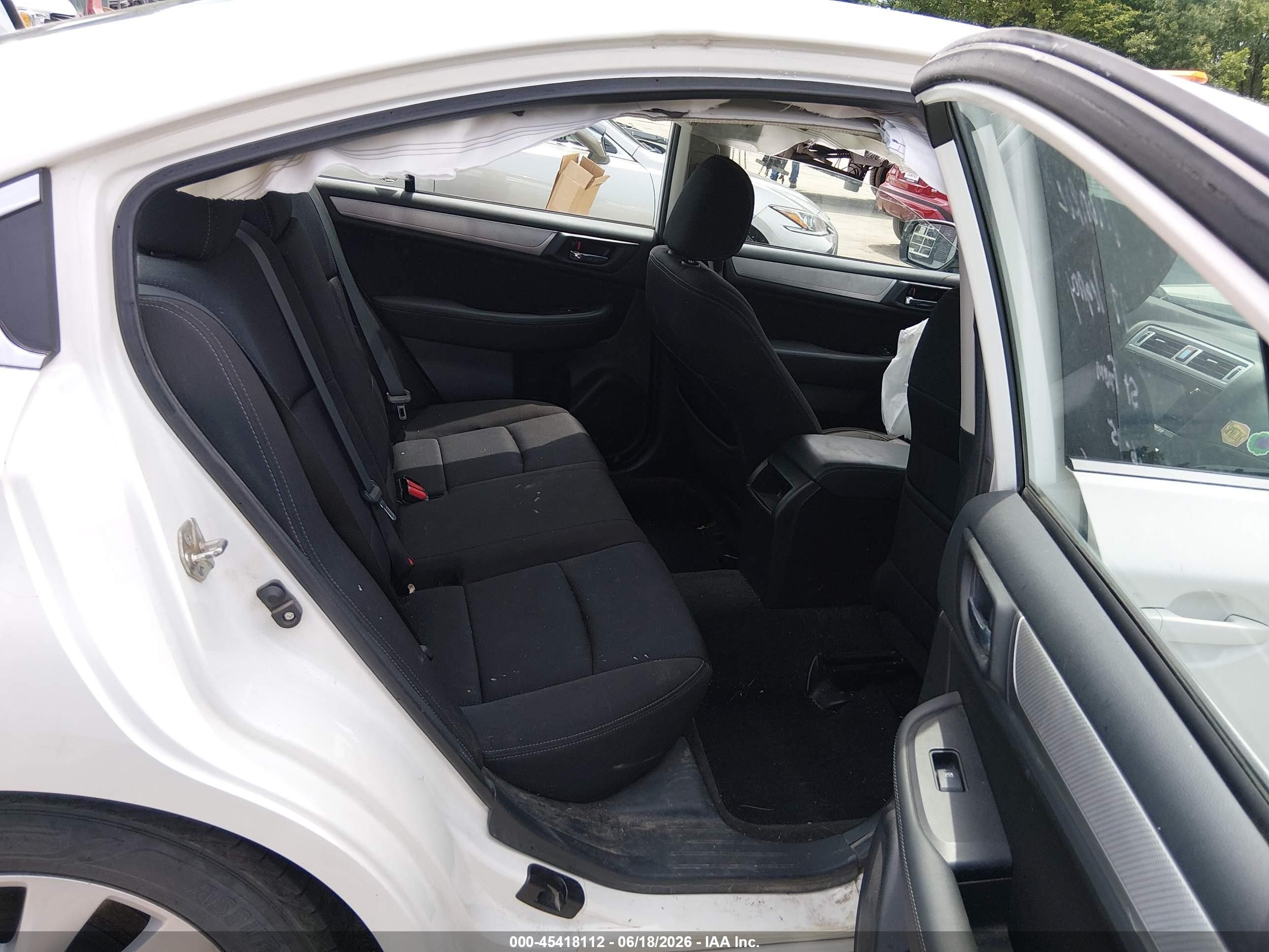 2015 Subaru Legacy 2.5i Premium White vin: 4S3BNAC64F3033641