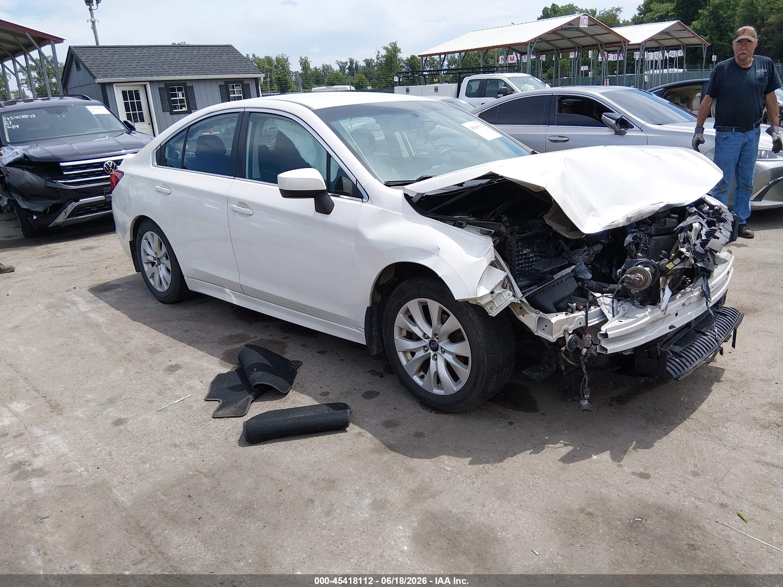 2015 Subaru Legacy 2.5i Premium Белый vin: 4S3BNAC64F3033641