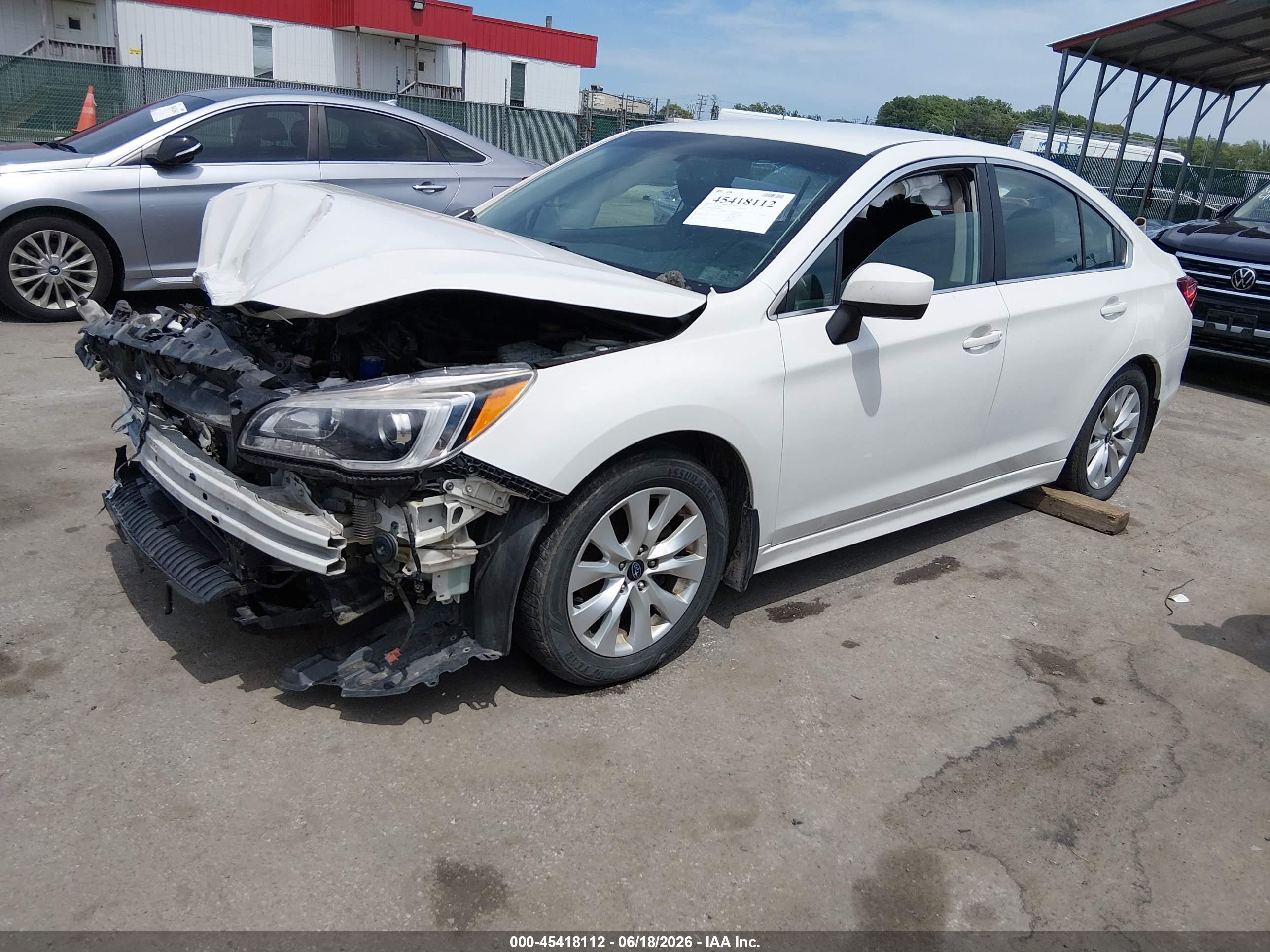 2015 Subaru Legacy 2.5i Premium White vin: 4S3BNAC64F3033641
