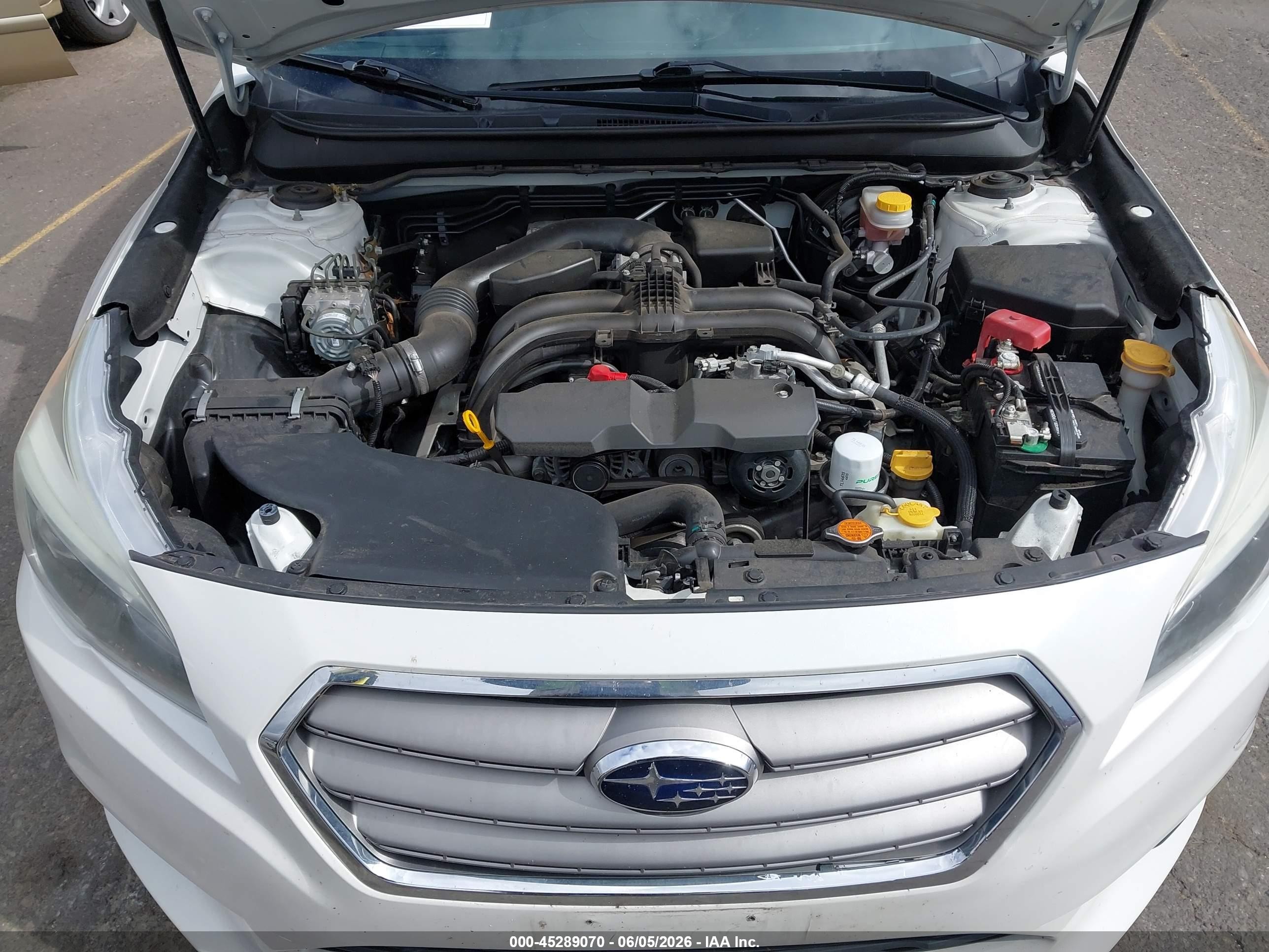2015 Subaru Legacy 2.5i Premium White vin: 4S3BNAC64F3046115