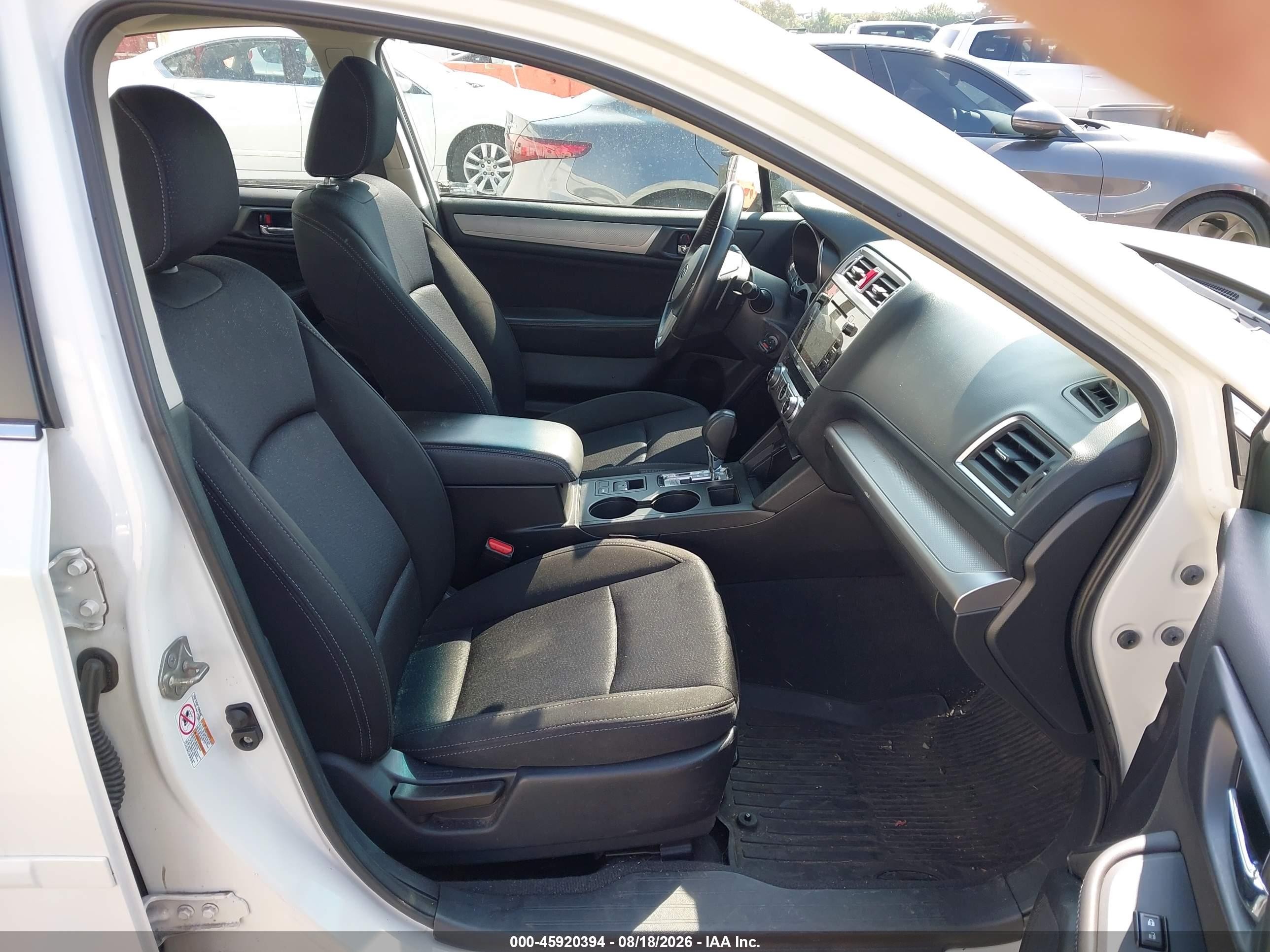2015 Subaru Legacy 2.5i Premium White vin: 4S3BNAC64F3046115