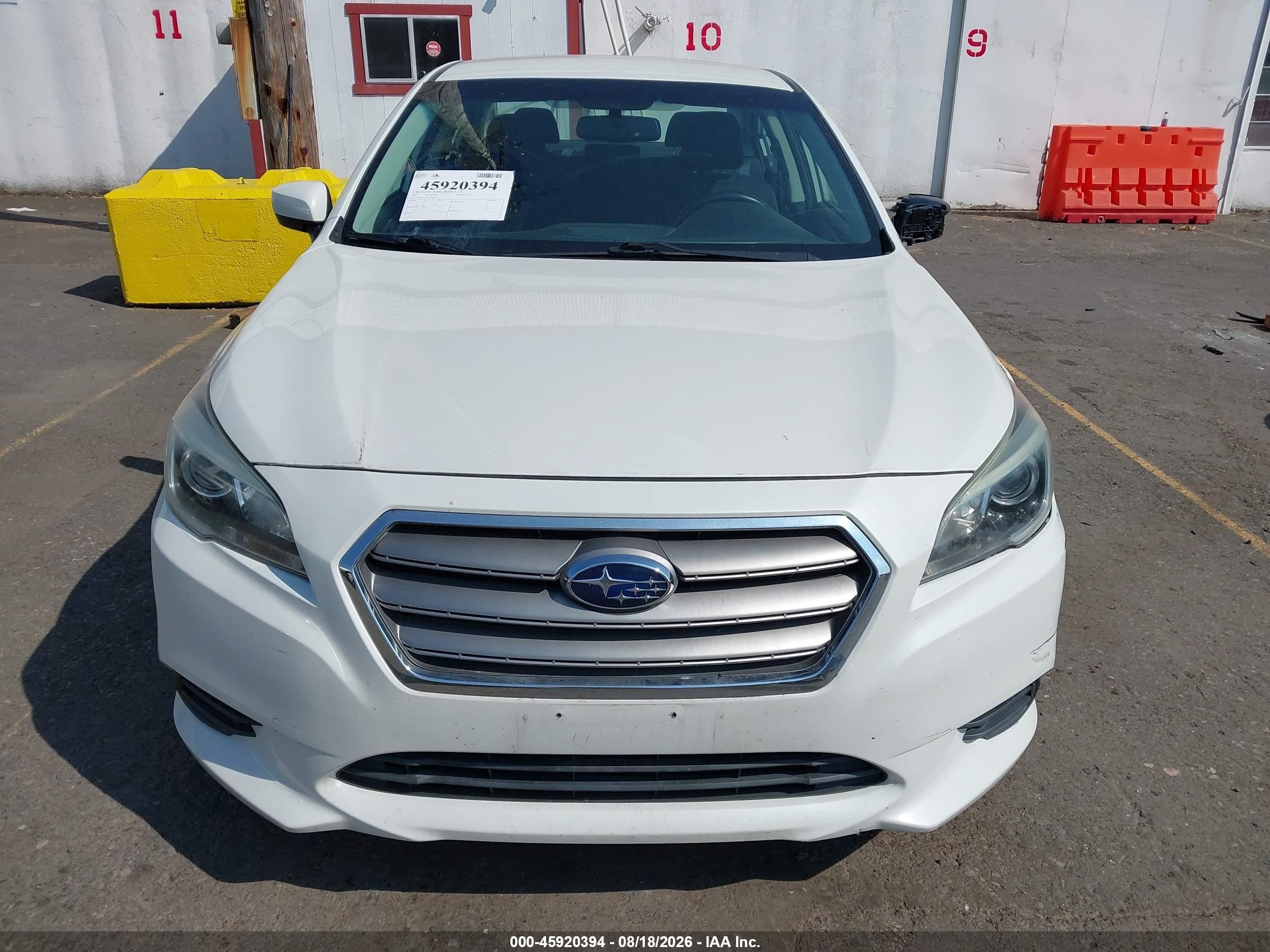 2015 Subaru Legacy 2.5i Premium White vin: 4S3BNAC64F3046115