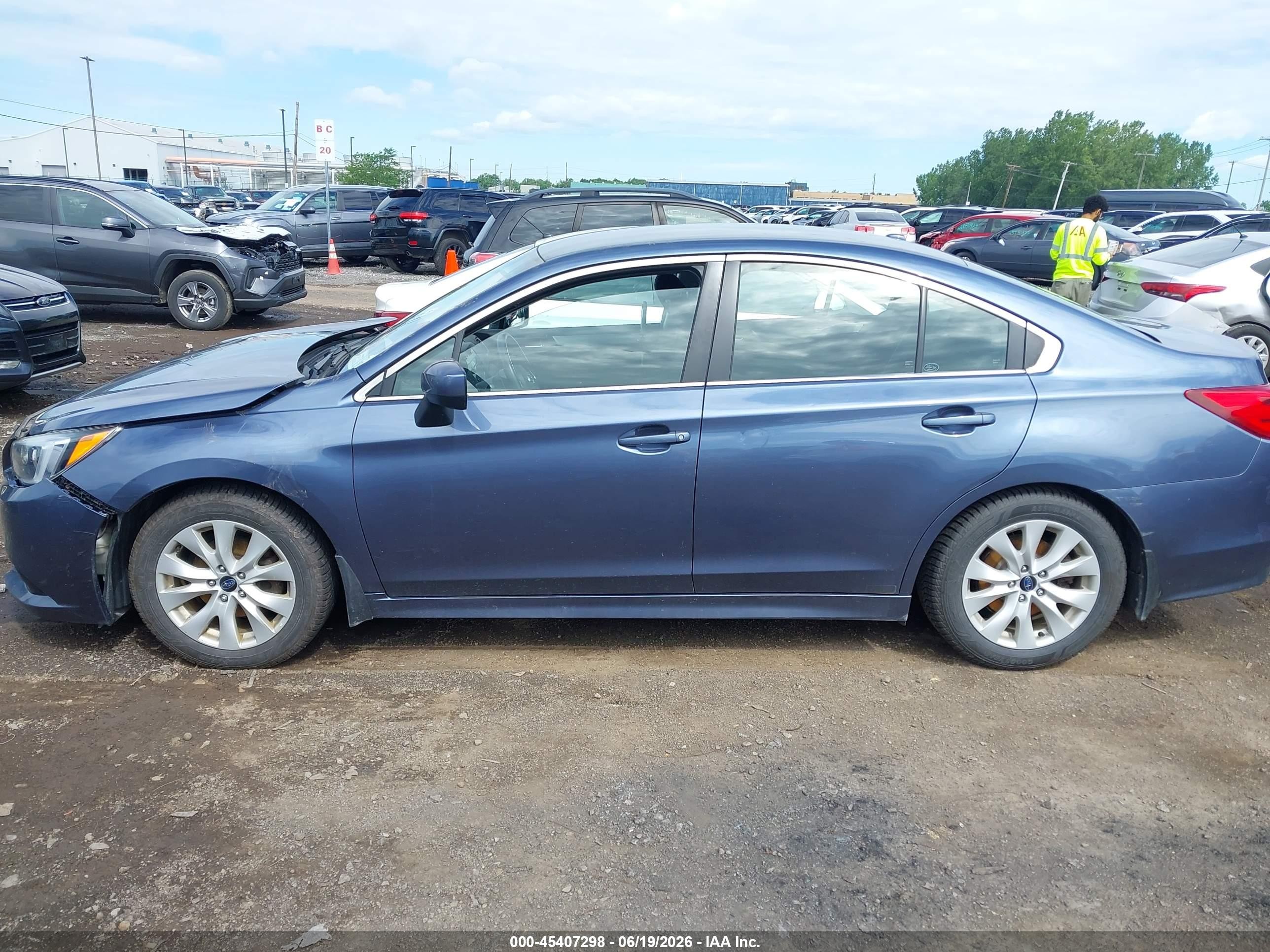 2015 Subaru Legacy 2.5i Premium Gray vin: 4S3BNAC64F3059236