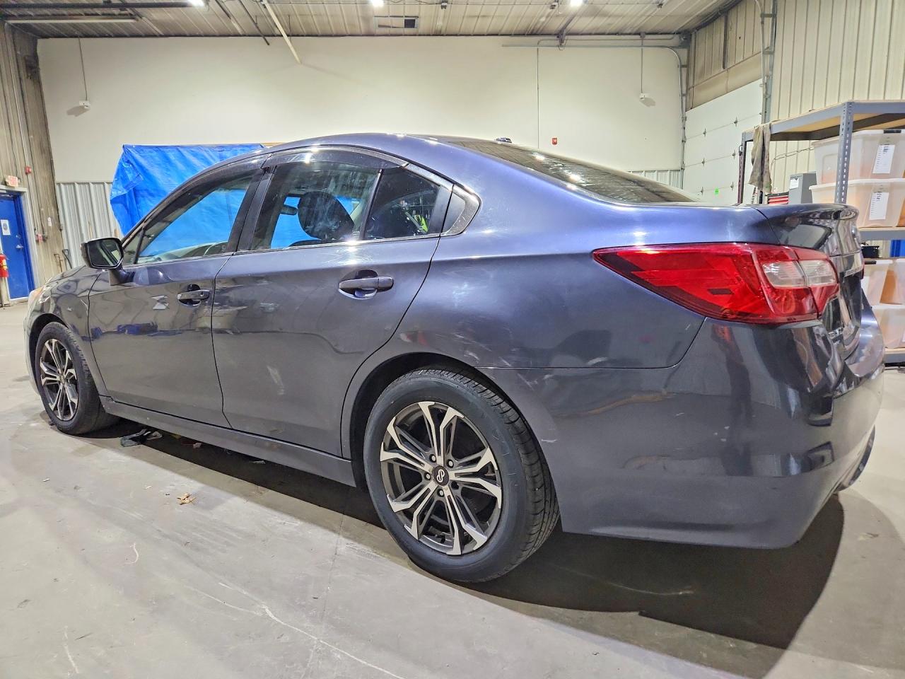 2015 Subaru Legacy 2.5i Premium Gray vin: 4S3BNAC64F3059799