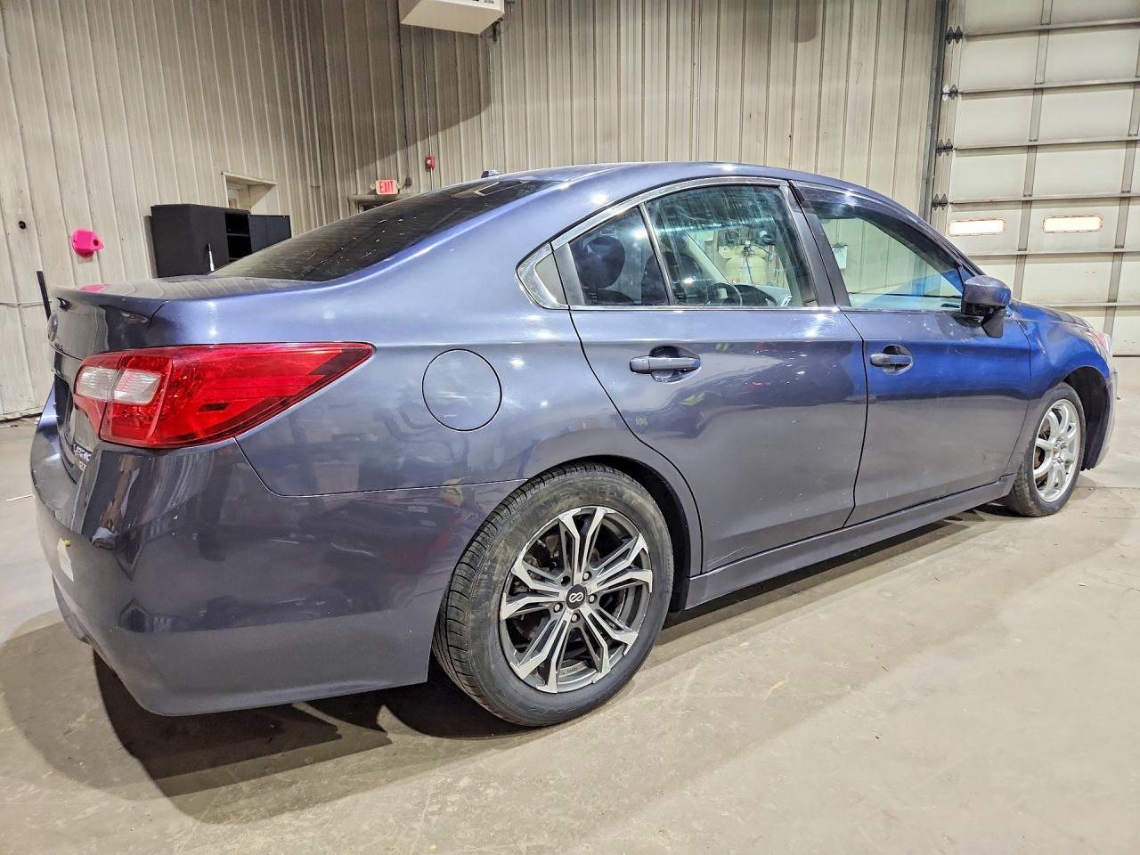 2015 Subaru Legacy 2.5i Premium Gray vin: 4S3BNAC64F3059799