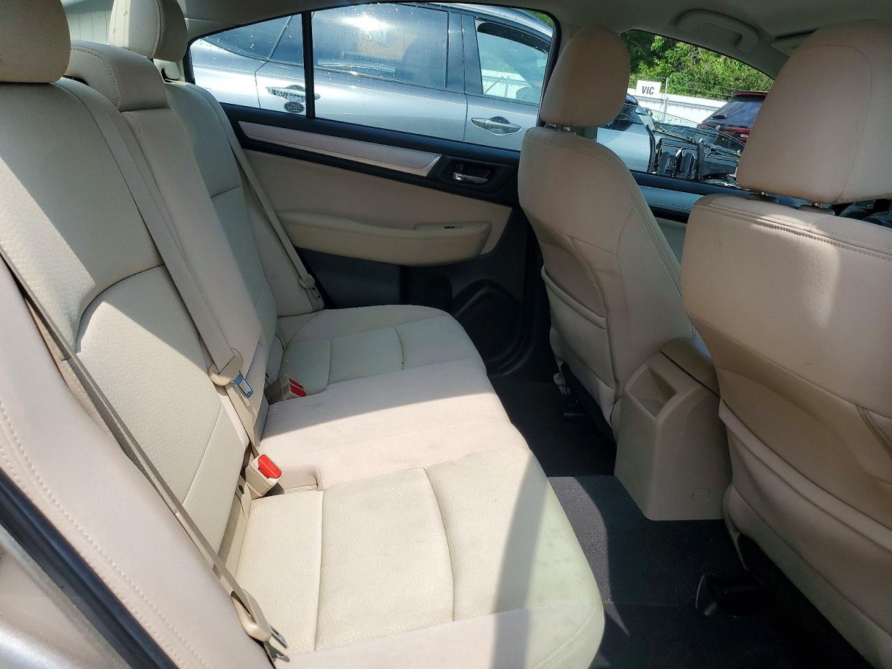2015 Subaru Legacy 2.5i Premium Tan vin: 4S3BNAC64F3066641