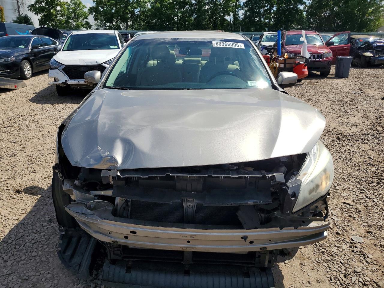 2015 Subaru Legacy 2.5i Premium Silver vin: 4S3BNAC64F3067854