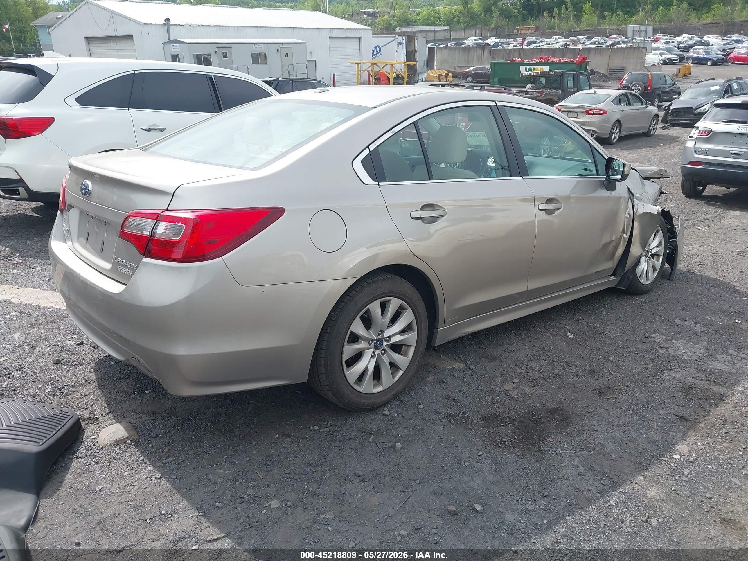 2015 Subaru Legacy 2.5i Premium Beige vin: 4S3BNAC65F3009347