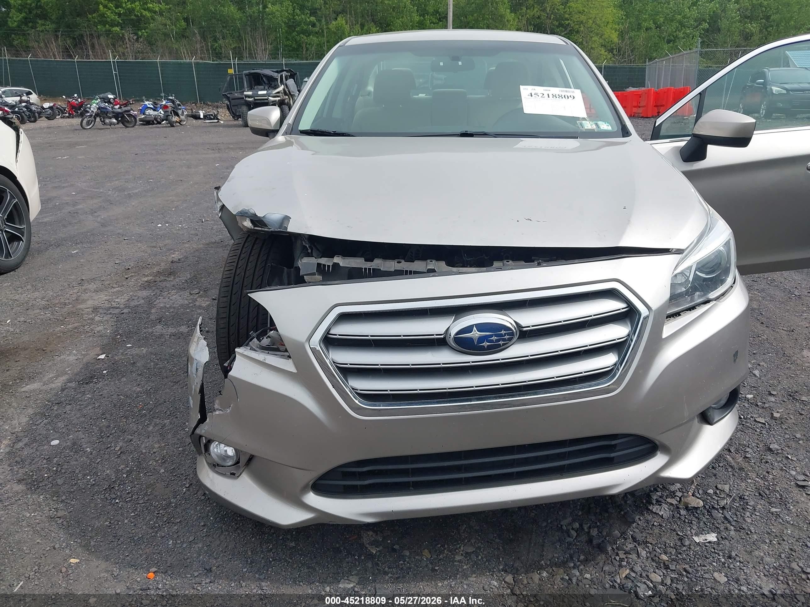 2015 Subaru Legacy 2.5i Premium Beige vin: 4S3BNAC65F3009347