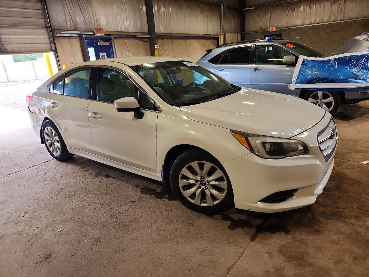 2015 Subaru Legacy 2.5i Premium White vin: 4S3BNAC65F3054482