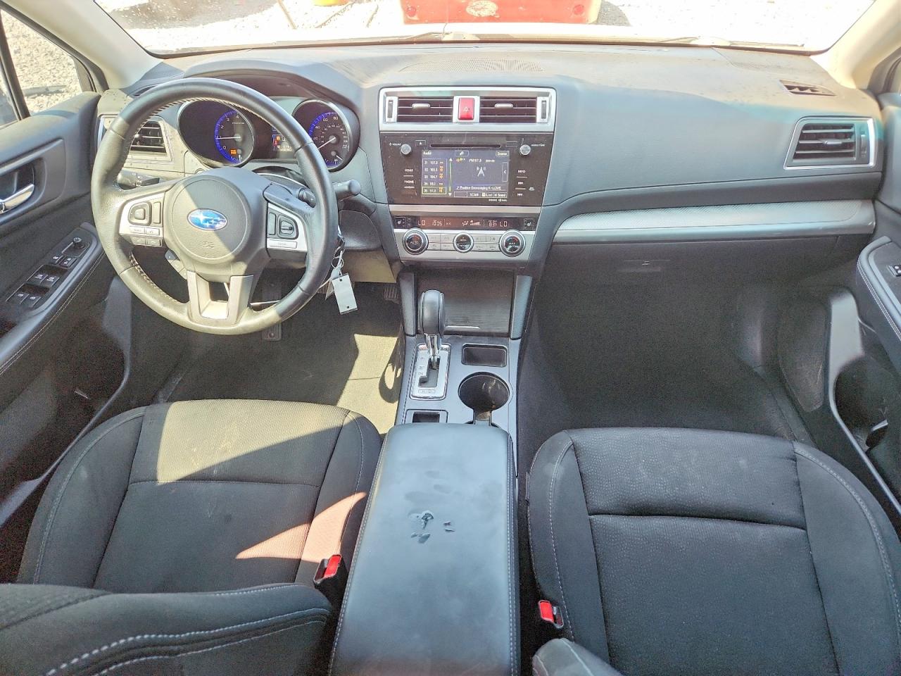 2017 Subaru Legacy 2.5i Premium Белый vin: 4S3BNAC65H3040178