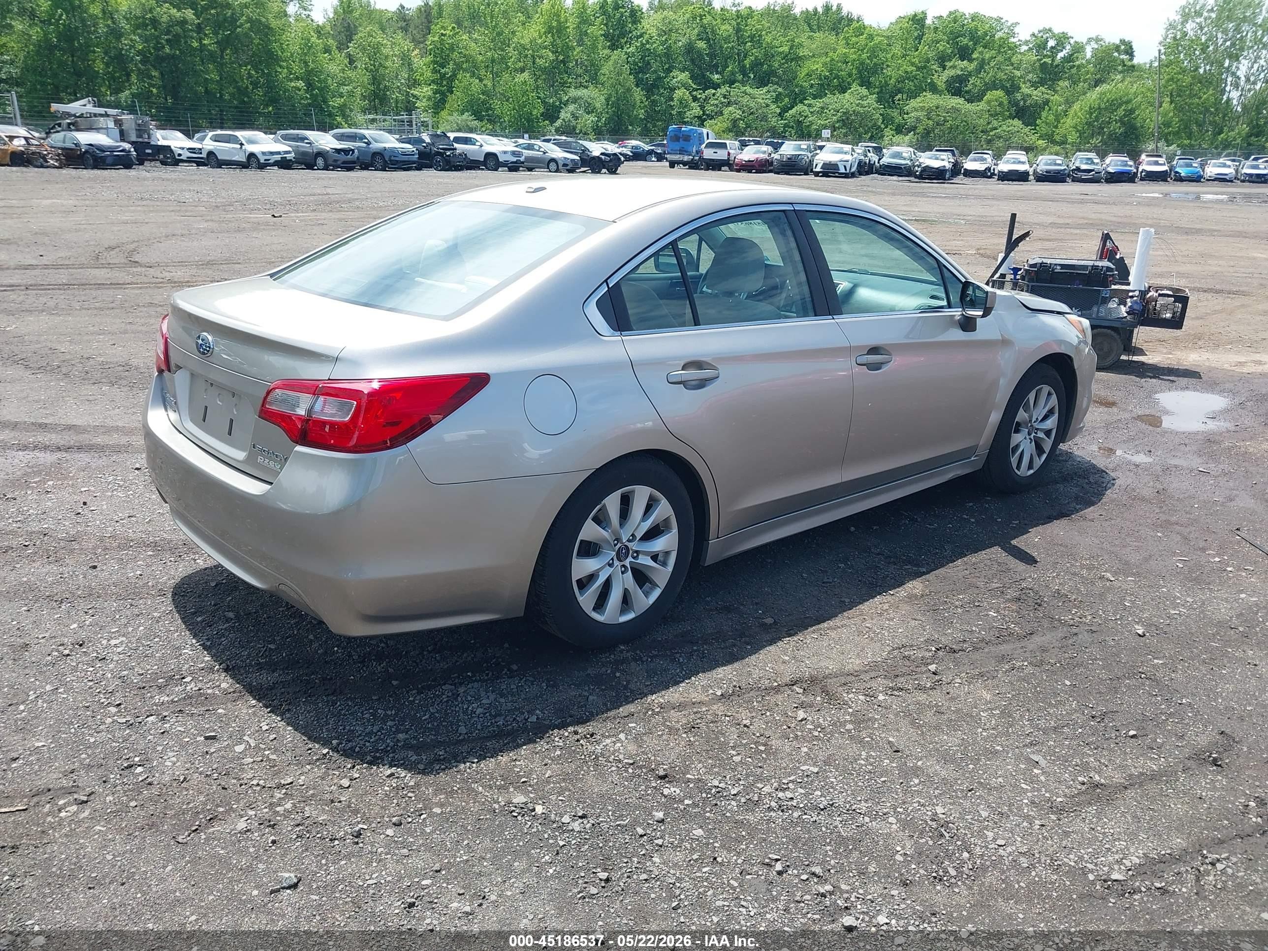 2015 Subaru Legacy 2.5i Premium Beige vin: 4S3BNAC66F3006375