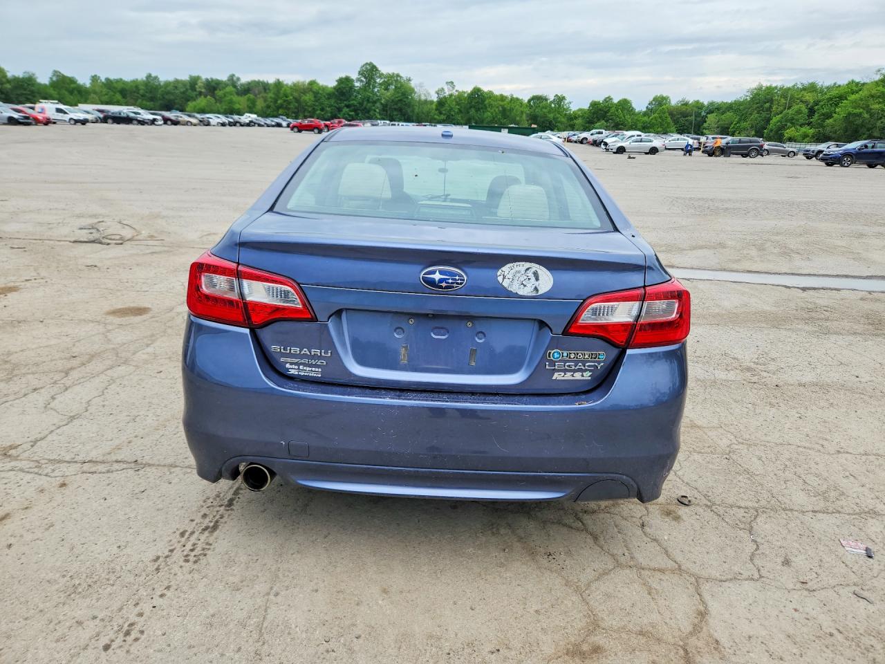 2015 Subaru Legacy 2.5i Premium Blue vin: 4S3BNAC66F3007705