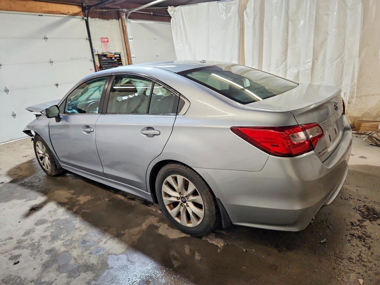 2015 Subaru Legacy 2.5i Premium Silver vin: 4S3BNAC68F3007348
