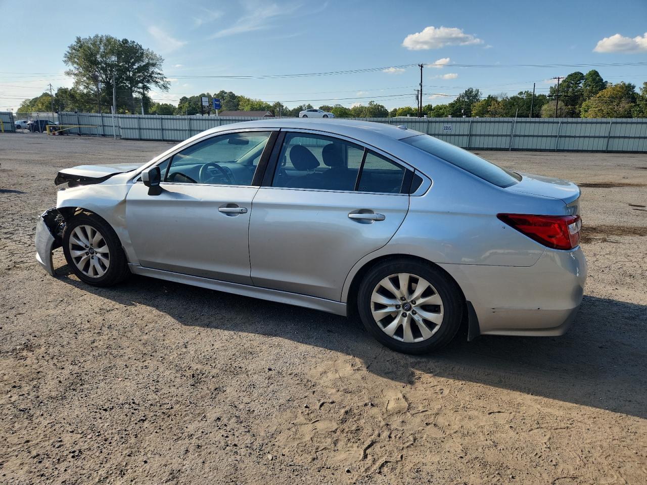 2015 Subaru Legacy 2.5i Premium Silver vin: 4S3BNAC68F3039698