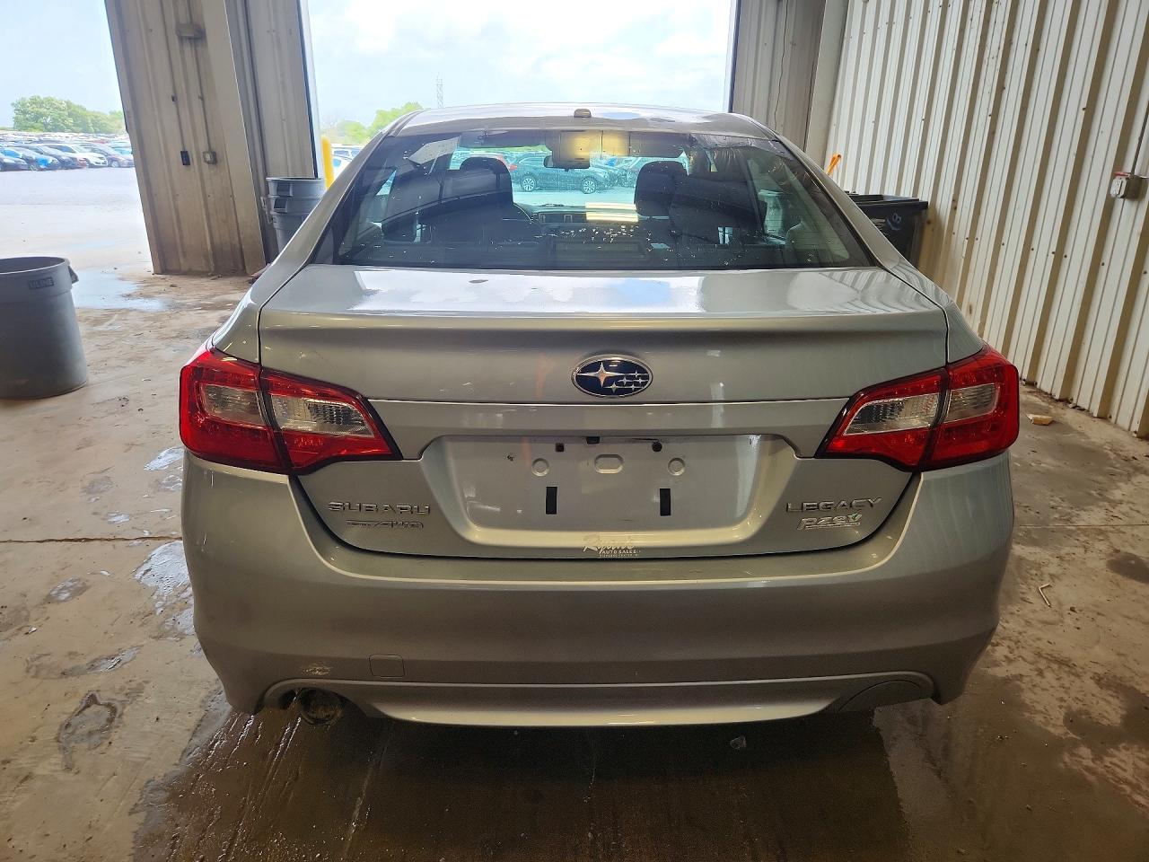 2015 Subaru Legacy 2.5i Premium Gray vin: 4S3BNAC68F3040723
