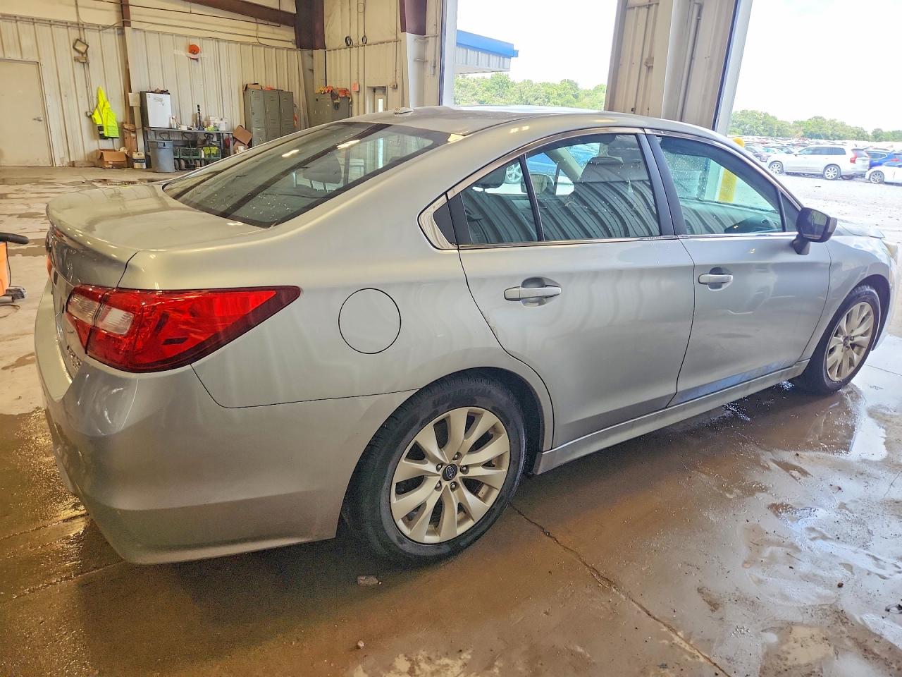 2015 Subaru Legacy 2.5i Premium Gray vin: 4S3BNAC68F3040723