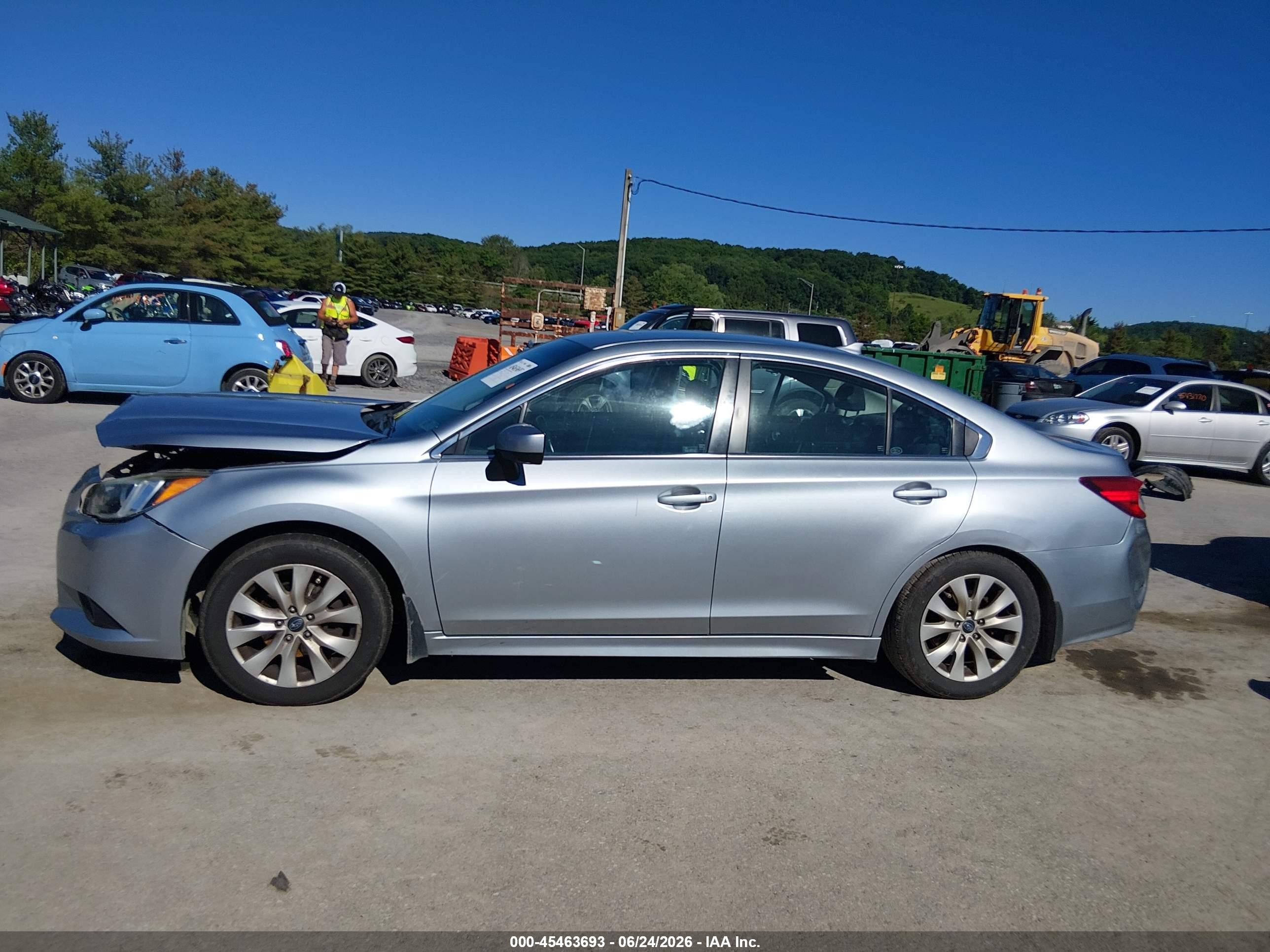 2016 Subaru Legacy 2.5i Premium Silver vin: 4S3BNAC68G3012907