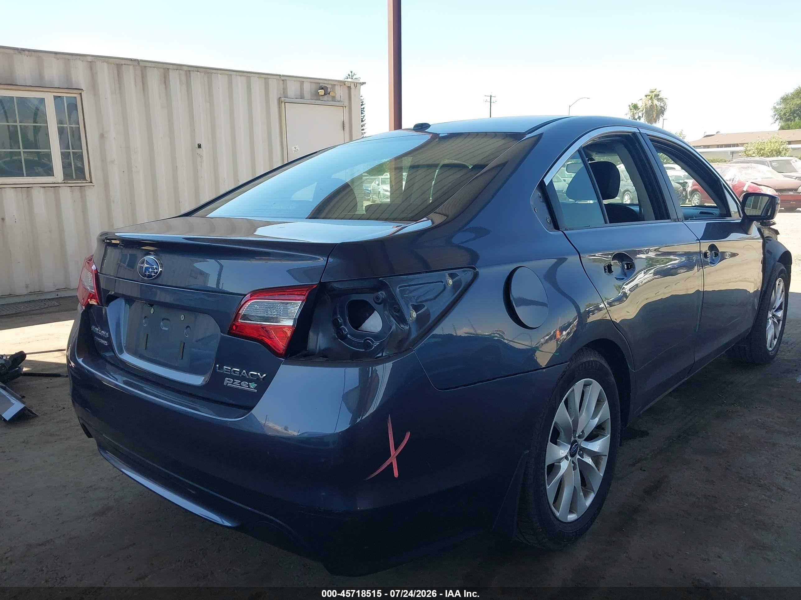 2015 Subaru Legacy 2.5i Premium Gray vin: 4S3BNAC6XF3020439
