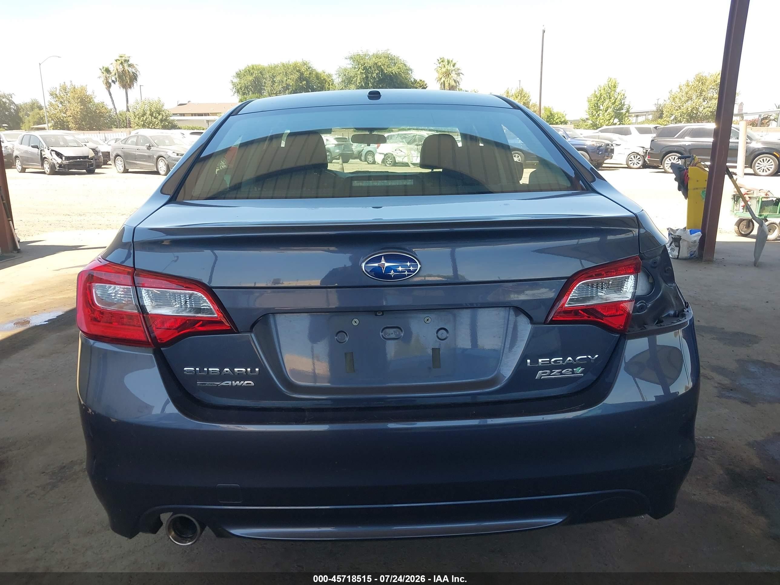 2015 Subaru Legacy 2.5i Premium Gray vin: 4S3BNAC6XF3020439