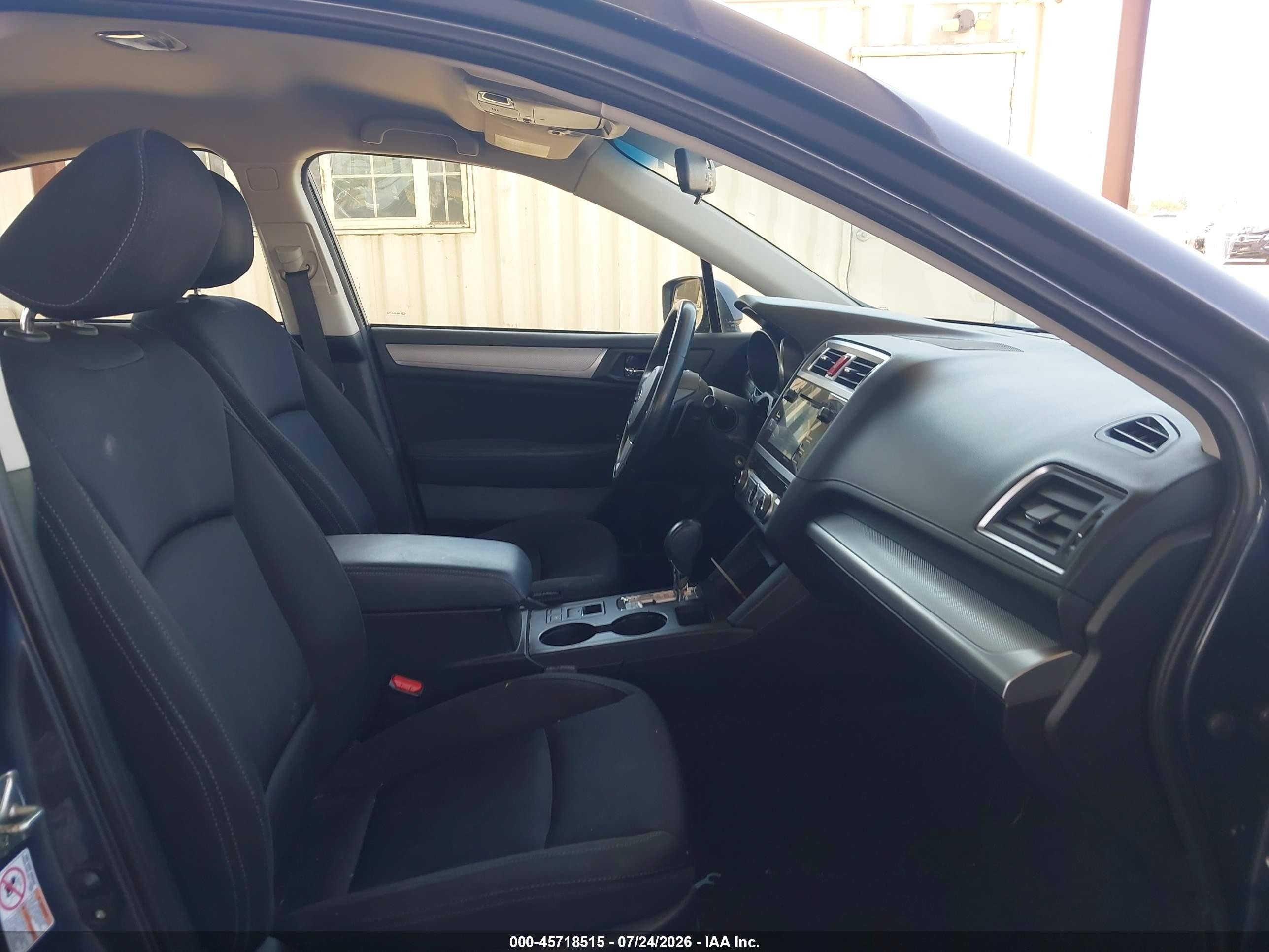 2015 Subaru Legacy 2.5i Premium Gray vin: 4S3BNAC6XF3020439