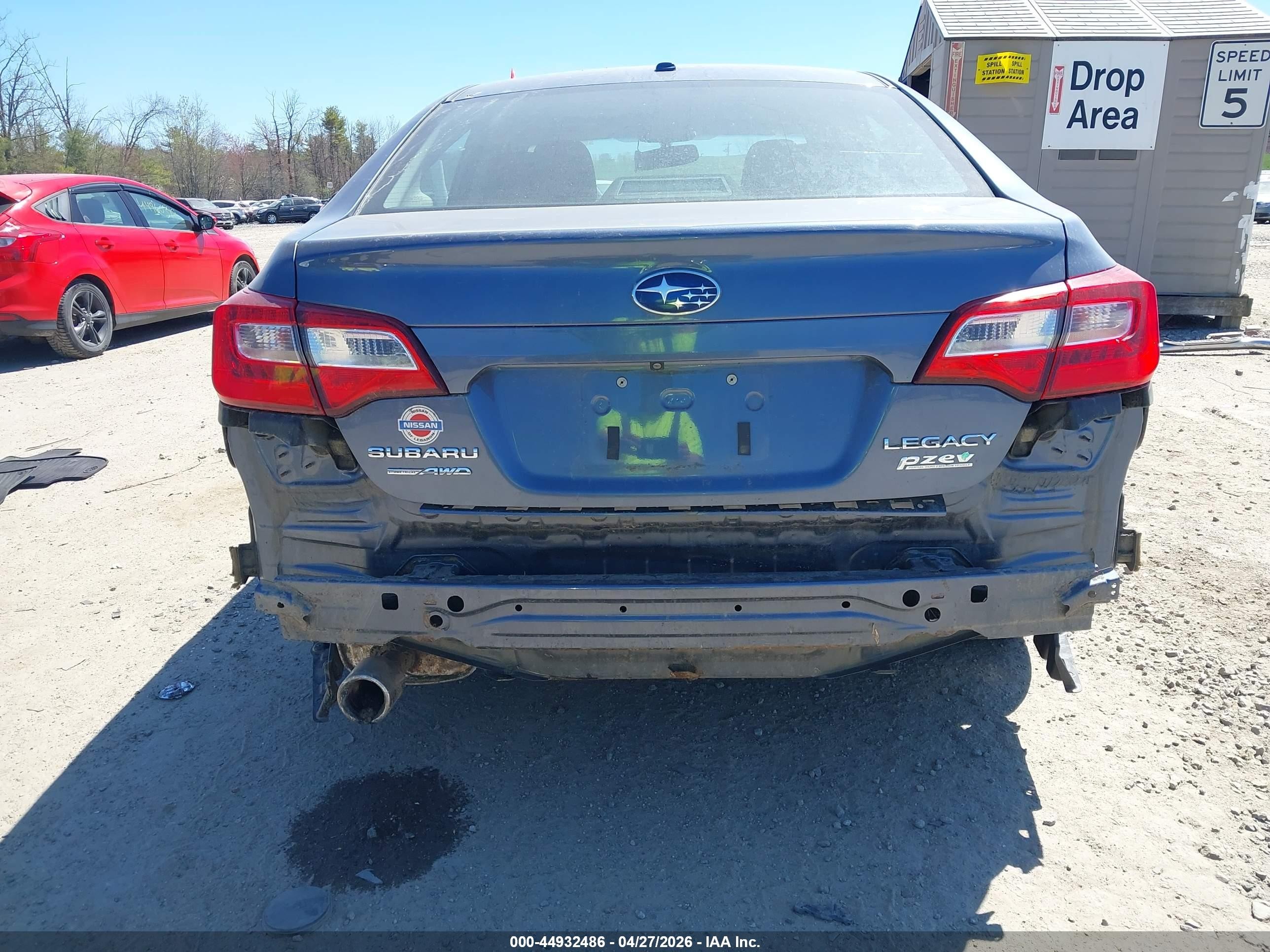 2015 Subaru Legacy 2.5i Premium Blue vin: 4S3BNAC6XF3060360