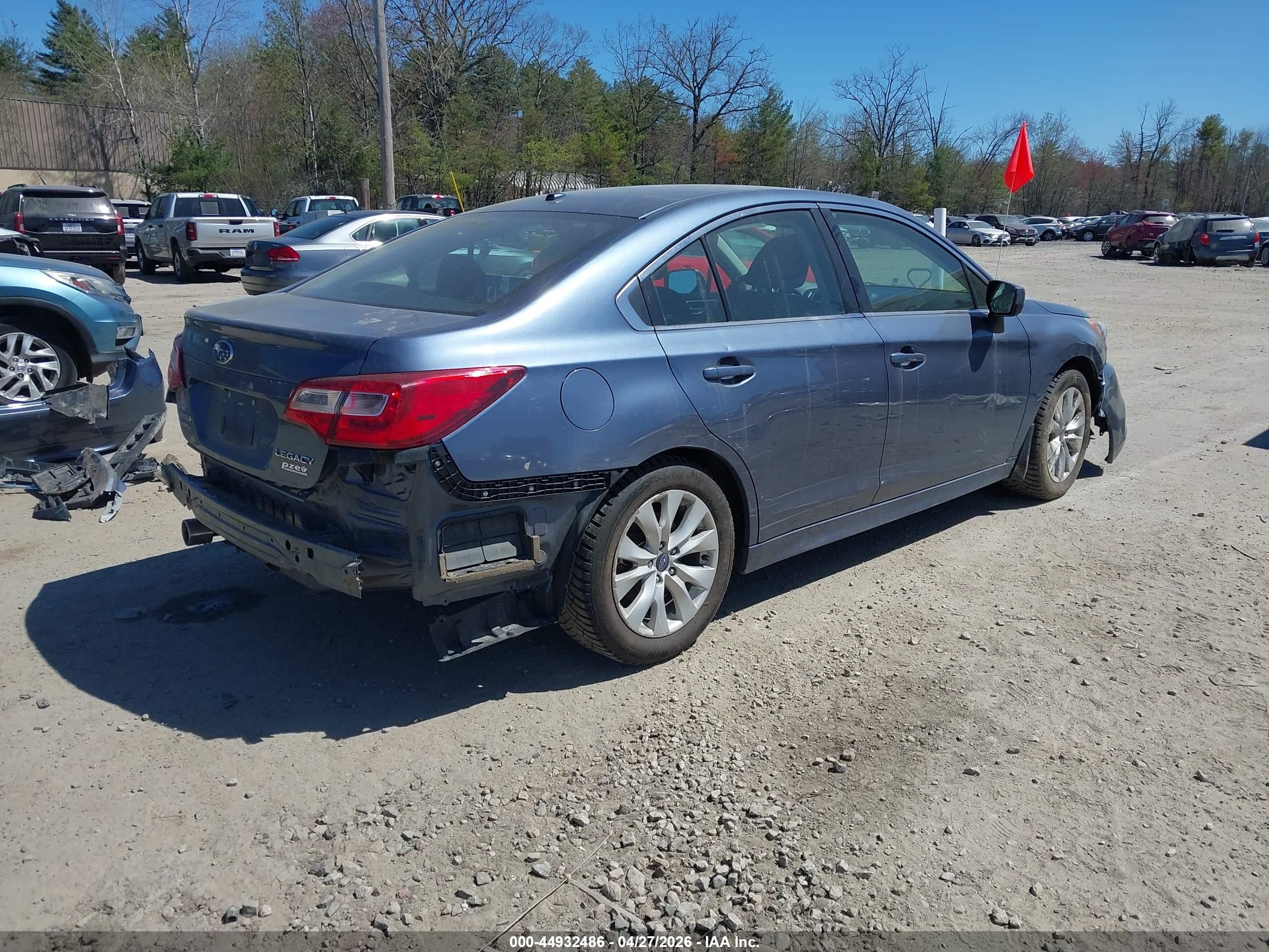 2015 Subaru Legacy 2.5i Premium Blue vin: 4S3BNAC6XF3060360