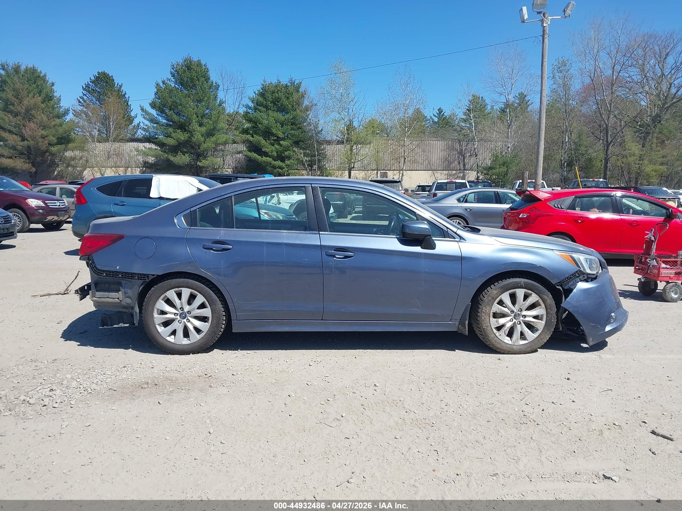 2015 Subaru Legacy 2.5i Premium Blue vin: 4S3BNAC6XF3060360