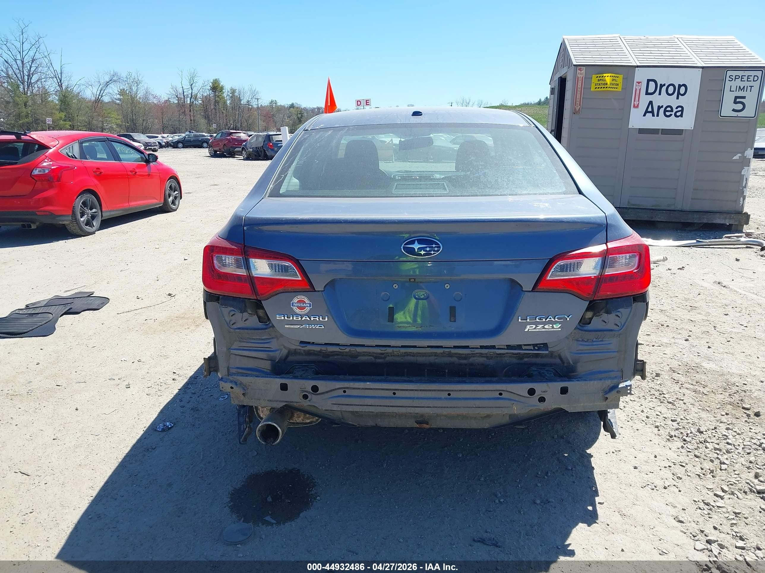 2015 Subaru Legacy 2.5i Premium Blue vin: 4S3BNAC6XF3060360